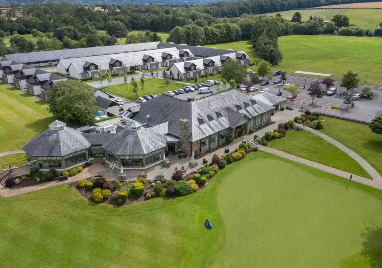 Bird's eye view, Bird's-eye View in Kilkea Castle