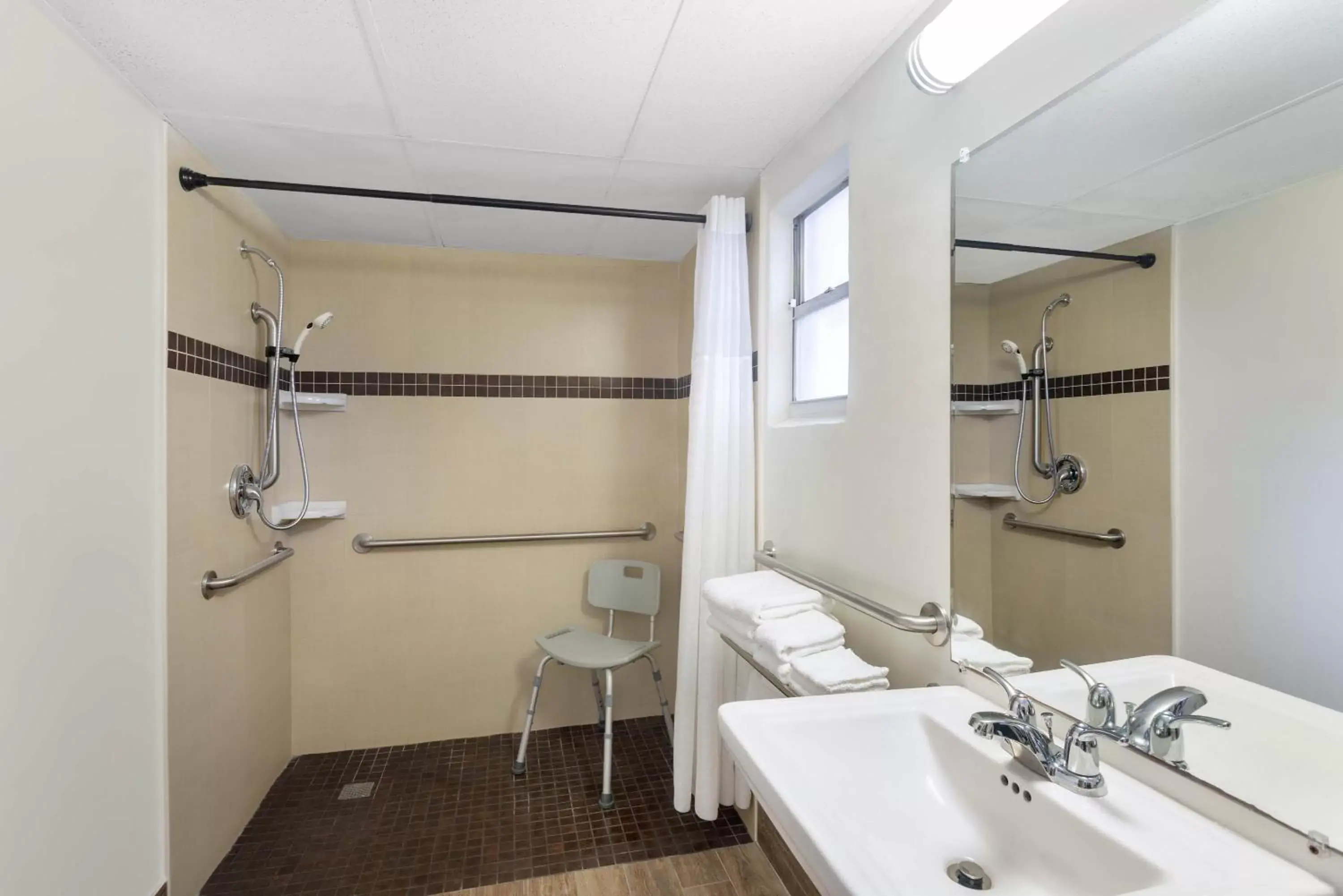 Bathroom in Super 8 by Wyndham Bradenton Sarasota Area