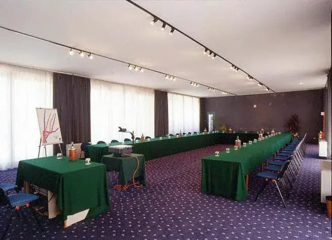 Business facilities in Grand Hotel Dei Cesari