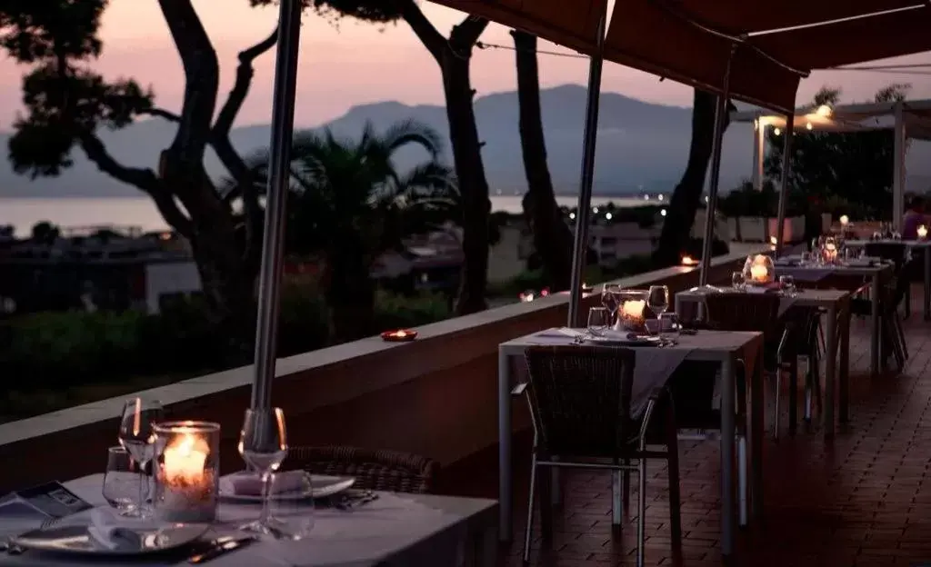 Sea view, Restaurant/Places to Eat in Hotel Sinuessa Terme