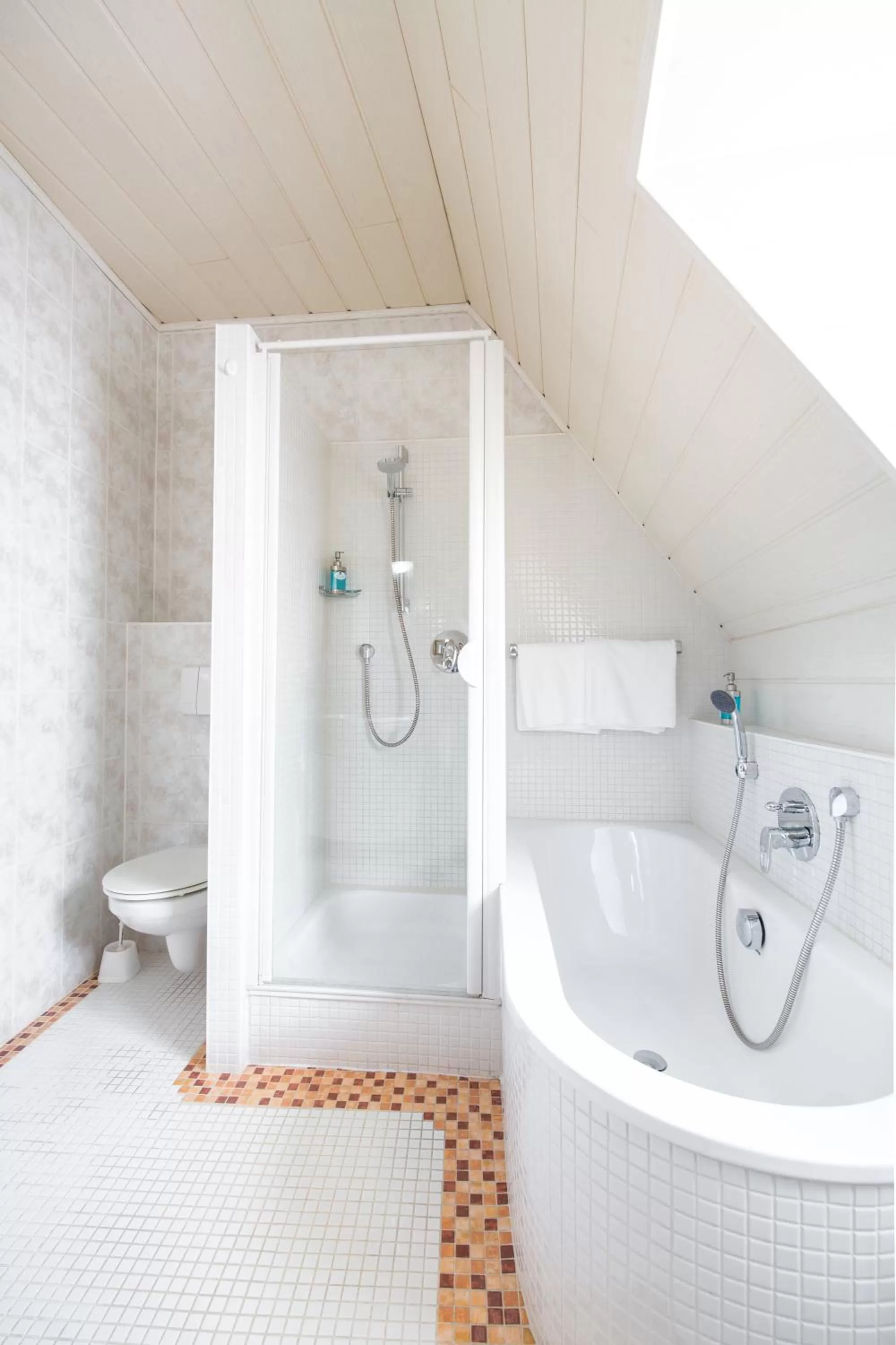 Shower in Klassik Hotel am Tor