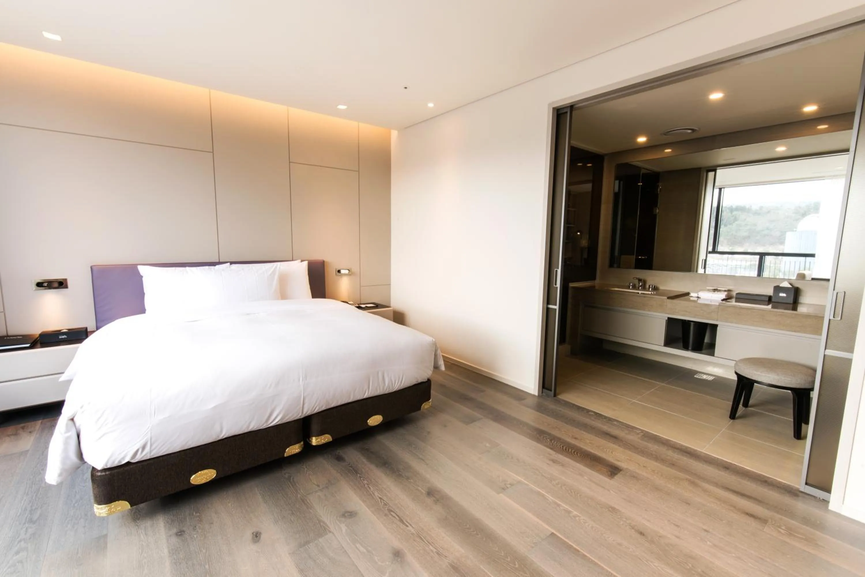 Bedroom, Bed in Hotel Nanta Jeju