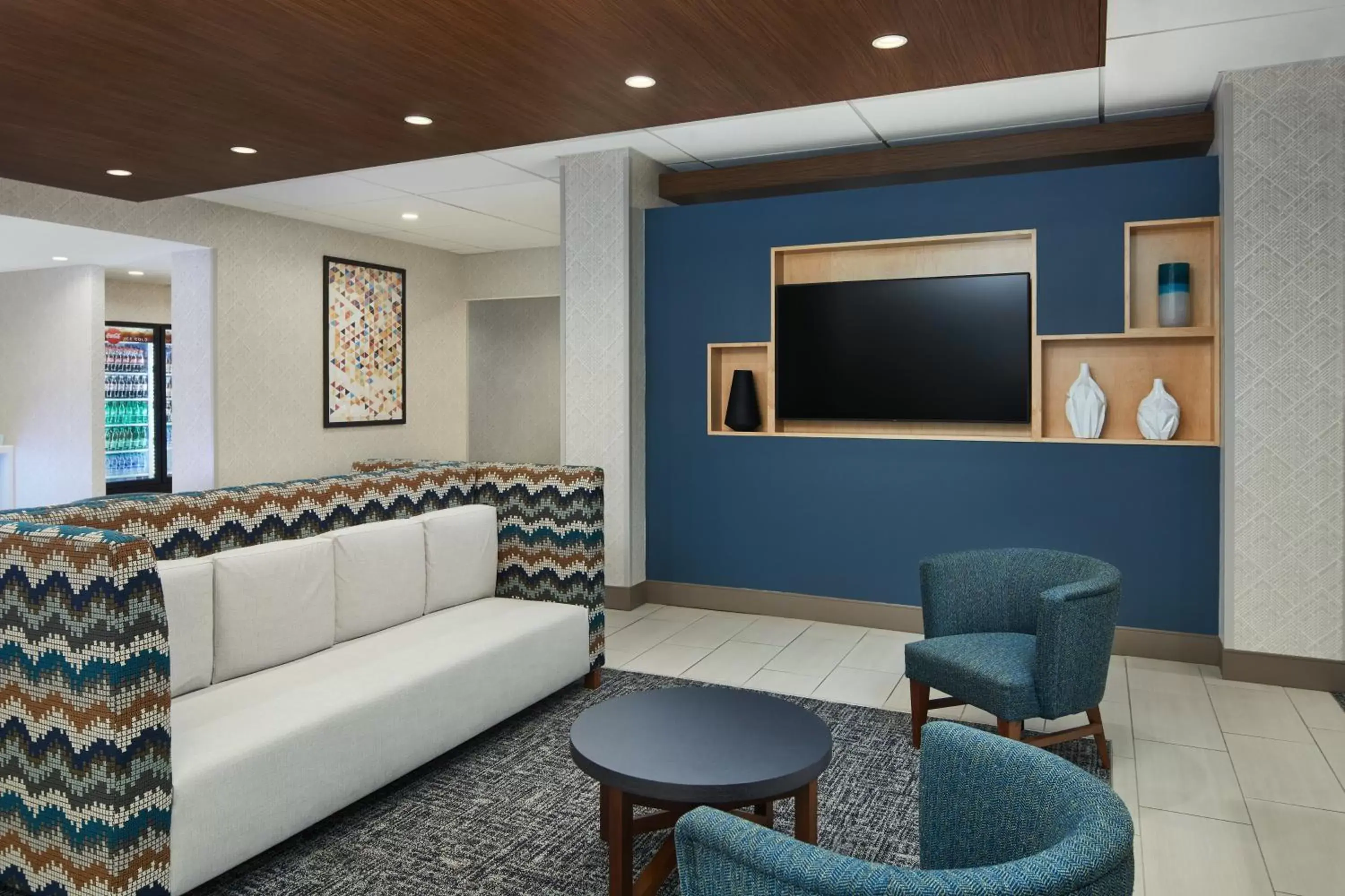 Property building, Lobby/Reception in Holiday Inn Express Richmond - Midtown, an IHG Hotel