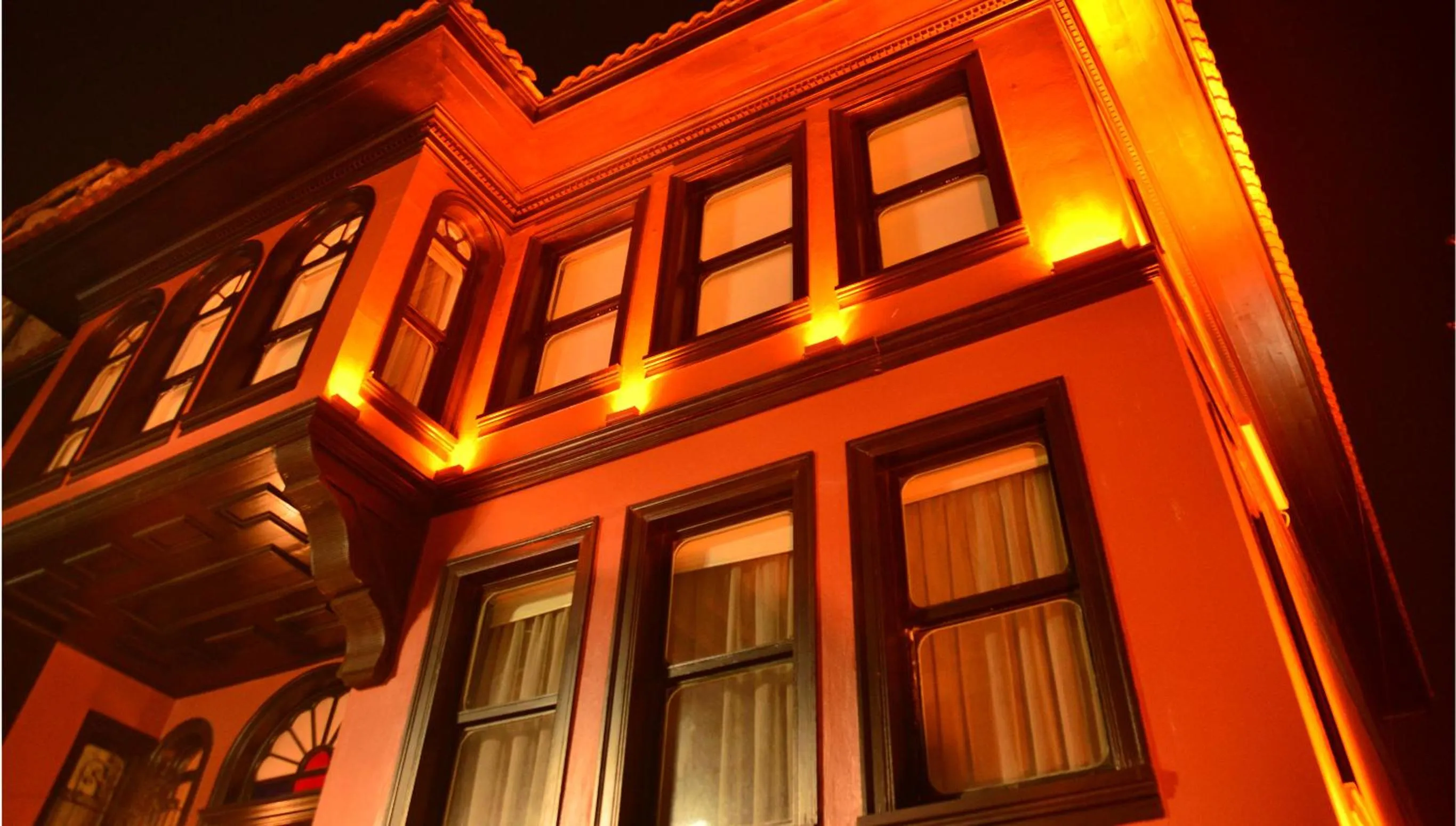 Facade/entrance in Kitapevi Hotel