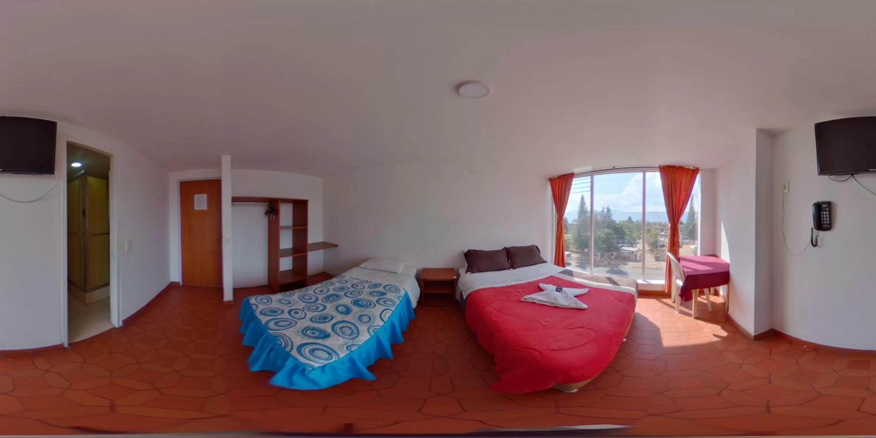 Standard Twin Room in Hotel Mónaco de Fusa