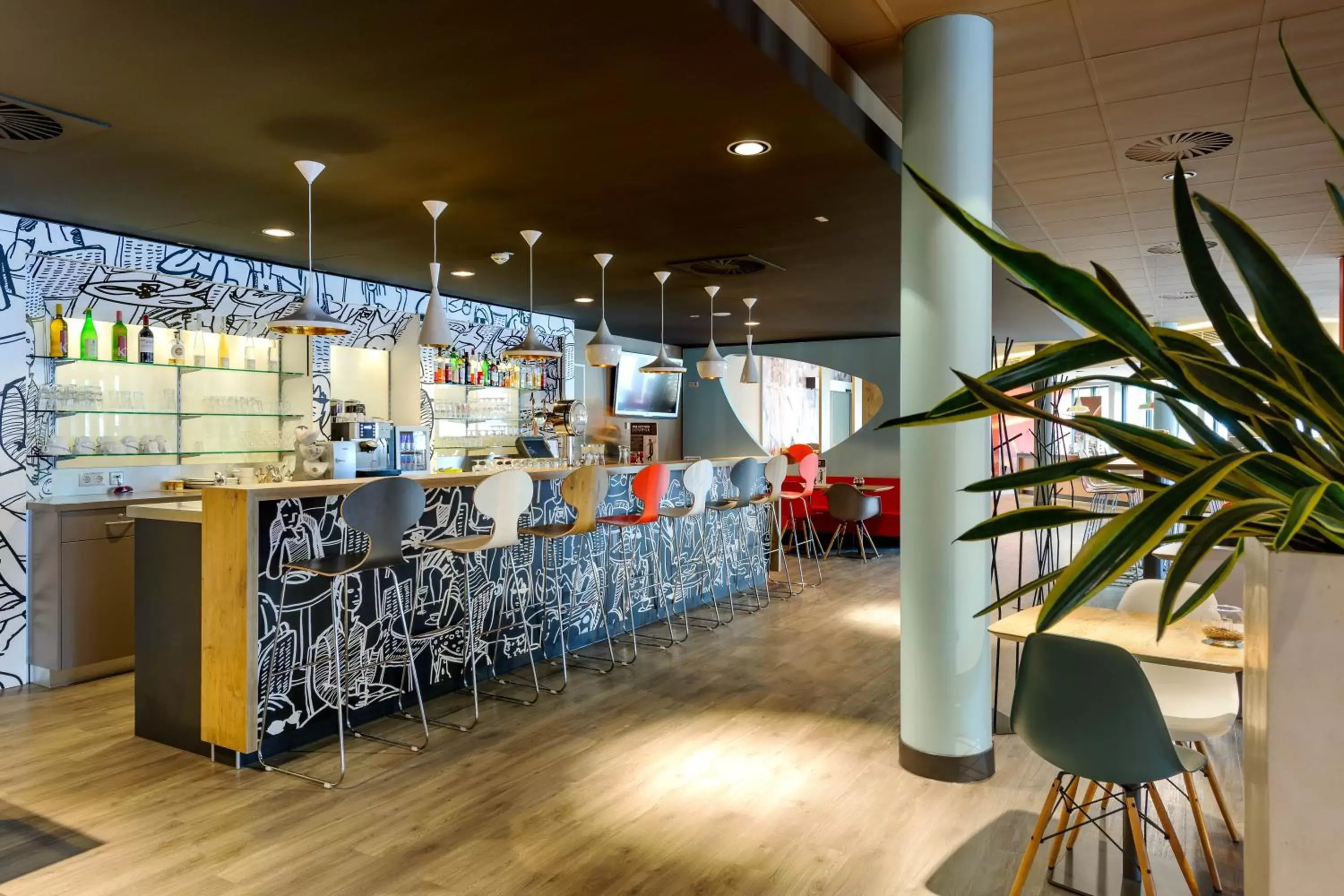 Lounge or bar in ibis Konstanz Lounge or bar in ibis Konstanz