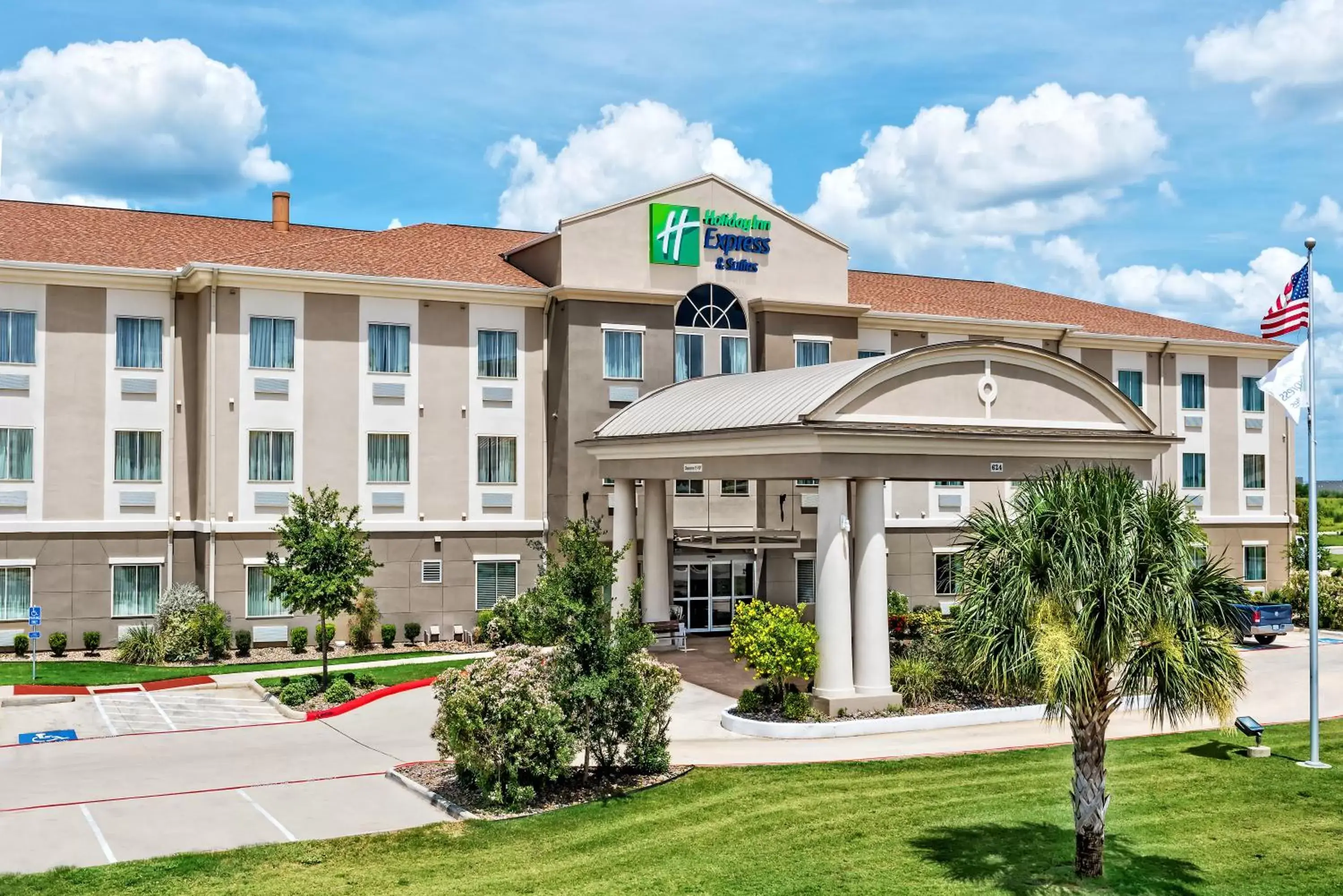 Property Building in Holiday Inn Express & Suites Cotulla, an IHG Hotel