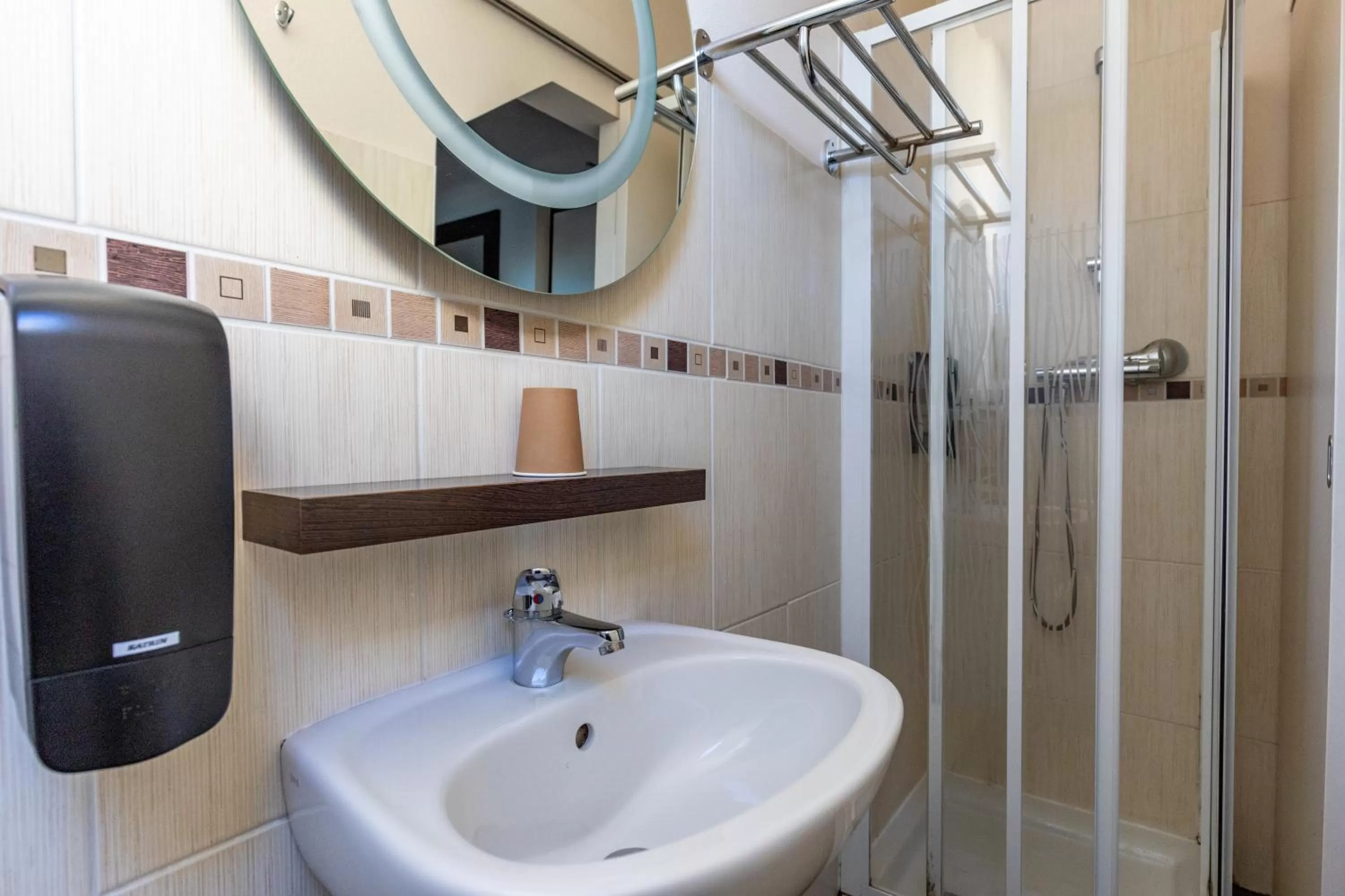 Bathroom in Hôtel Le Florin