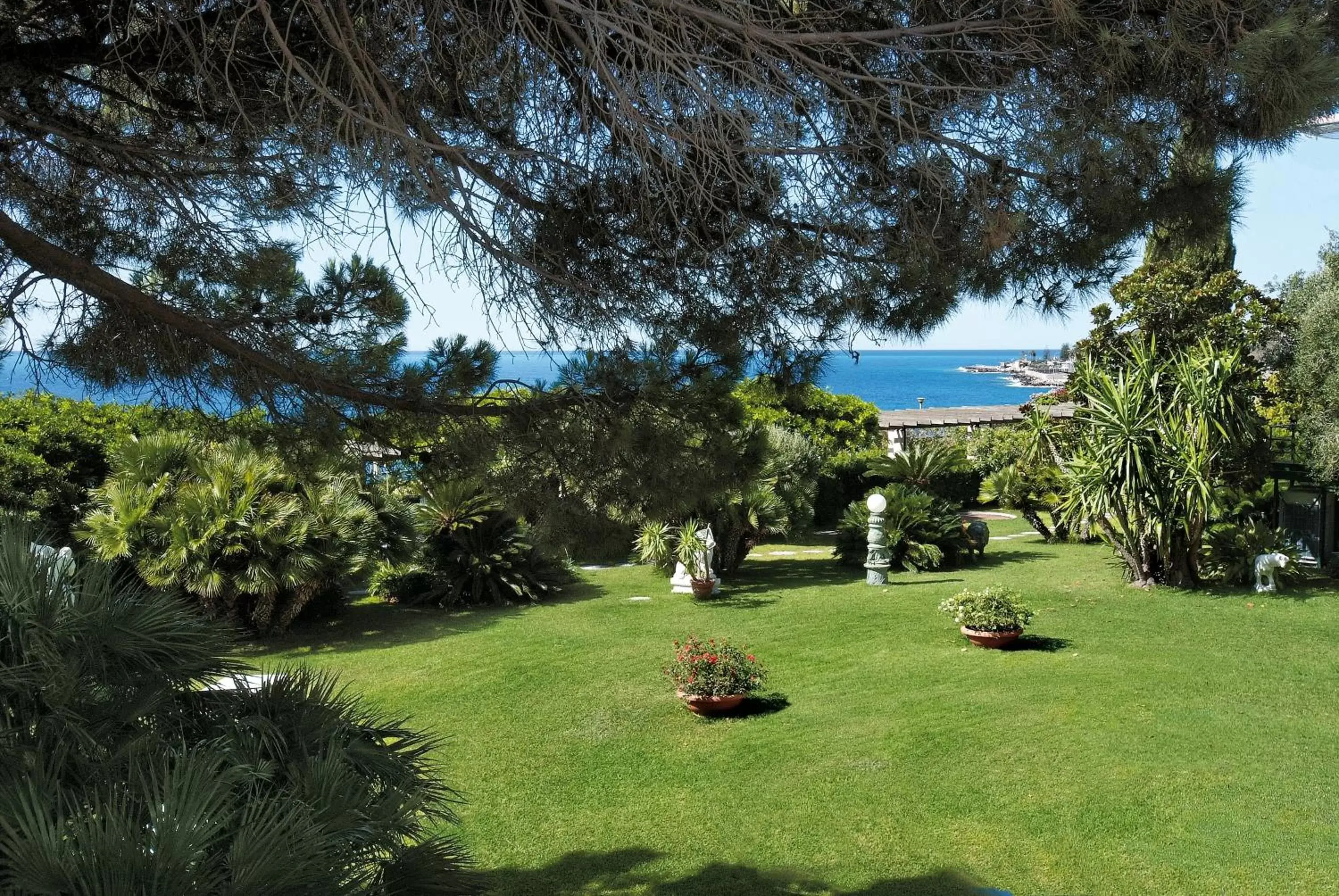 Garden in Grand Hotel Del Mare Resort & Spa