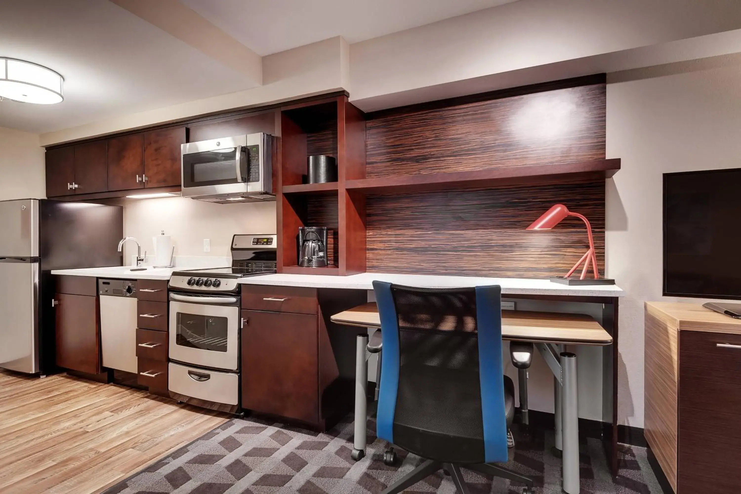 Bedroom, Kitchen/Kitchenette in TownePlace Suites by Marriott Austin Parmer/Tech Ridge