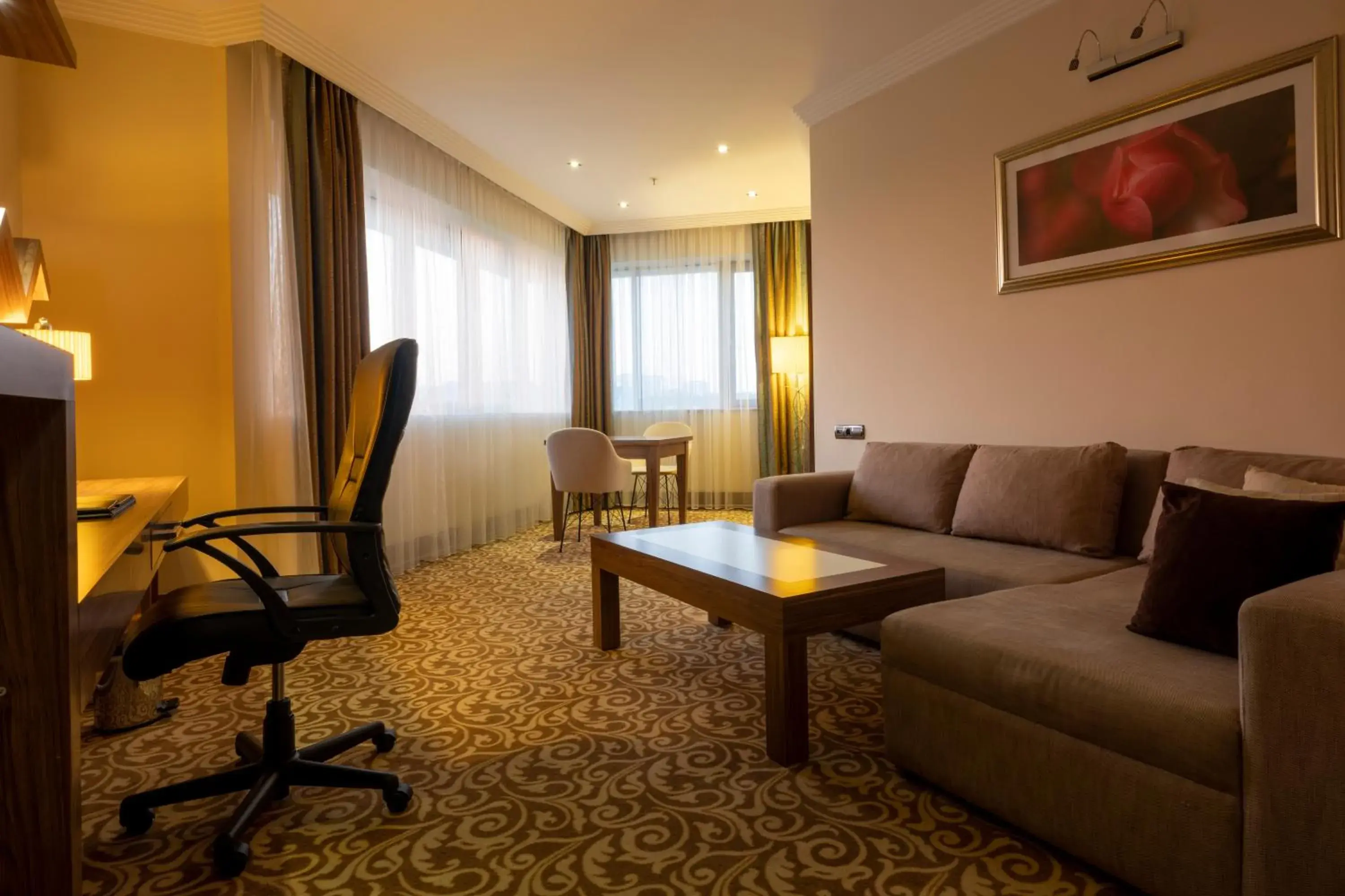 Living room, Seating Area in Euro Park Hotel Bursa