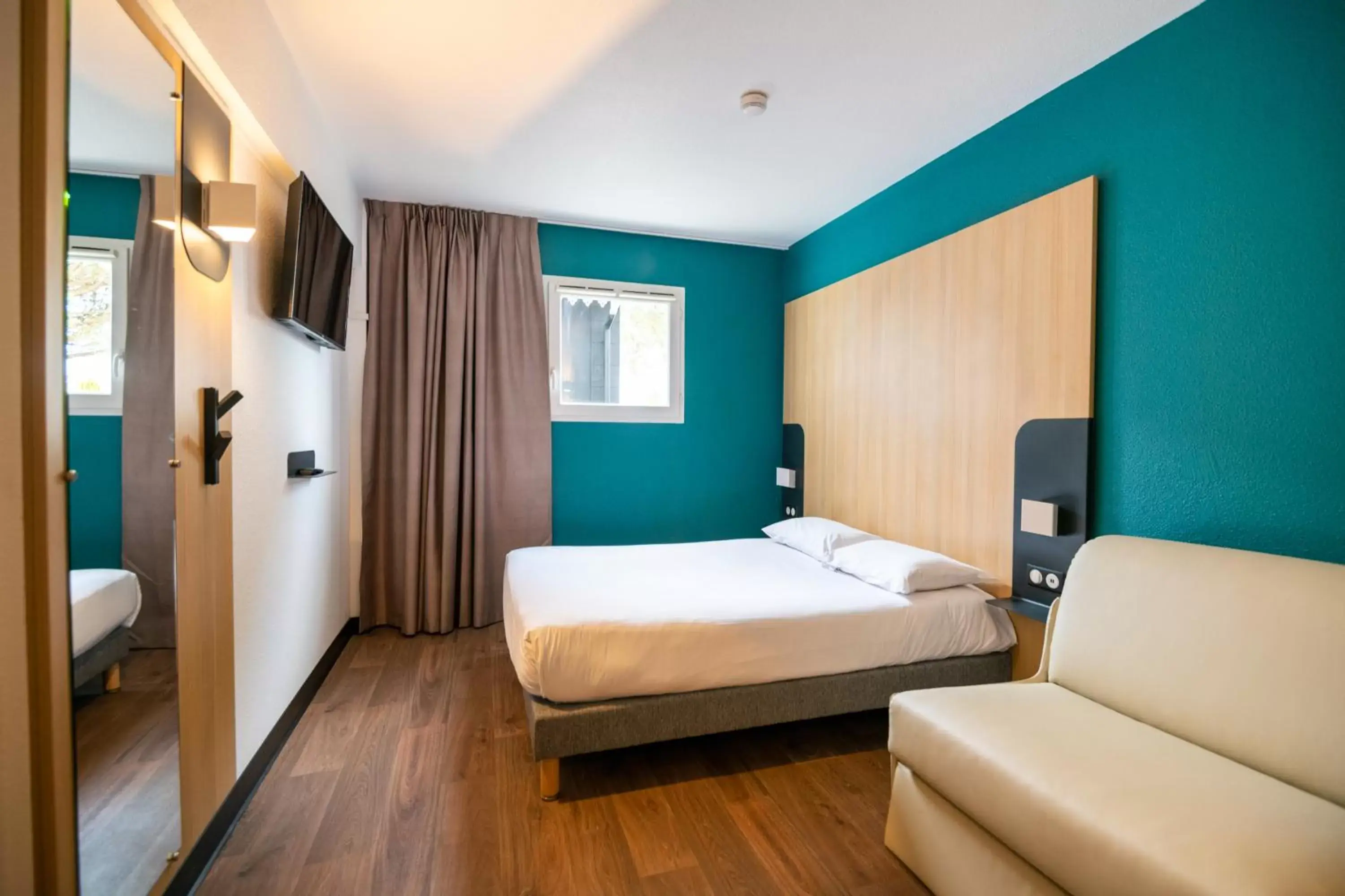 Bedroom in B&B HOTEL Bordeaux Mérignac Aéroport