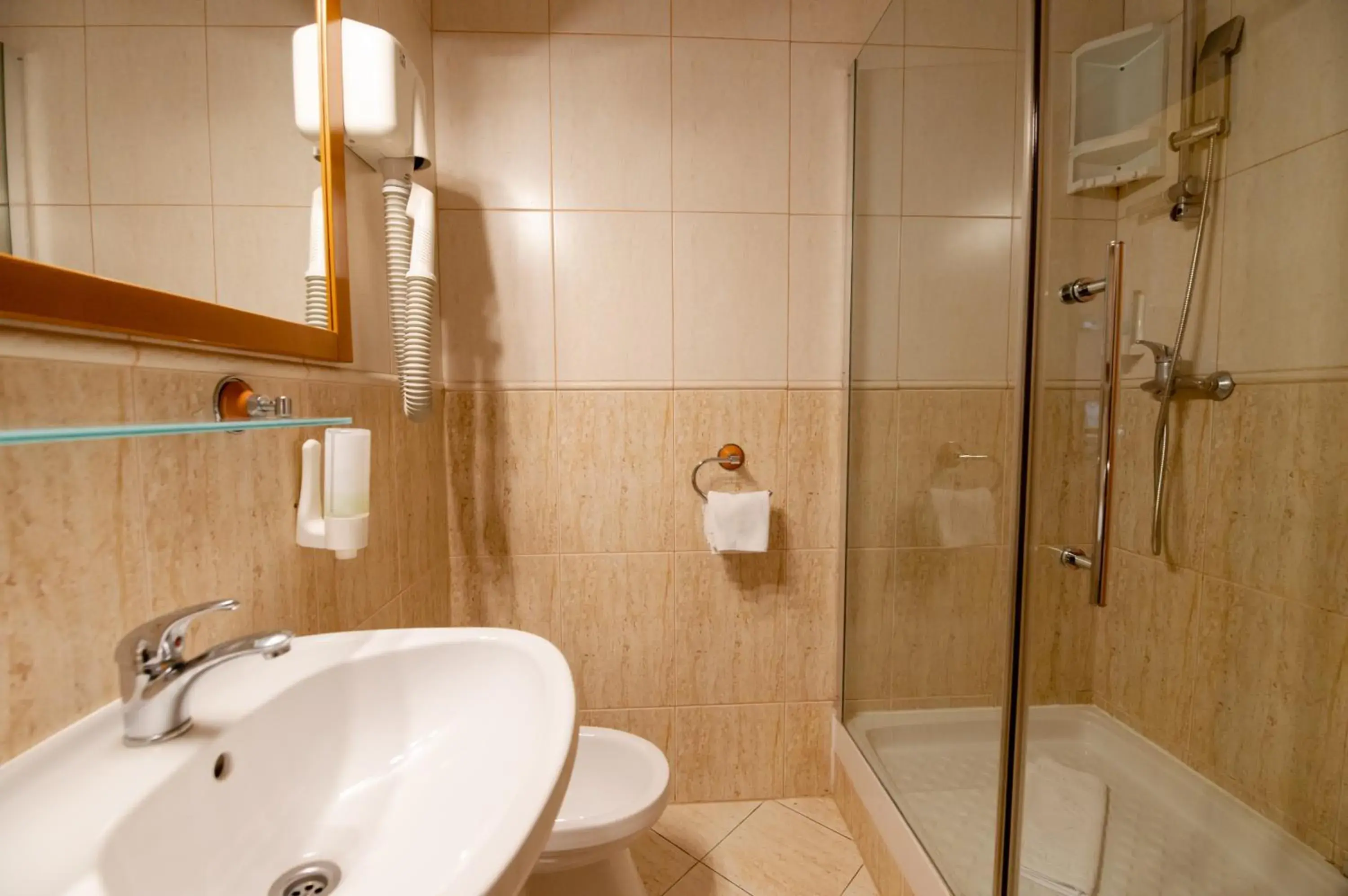 Bathroom in Hotel Perla