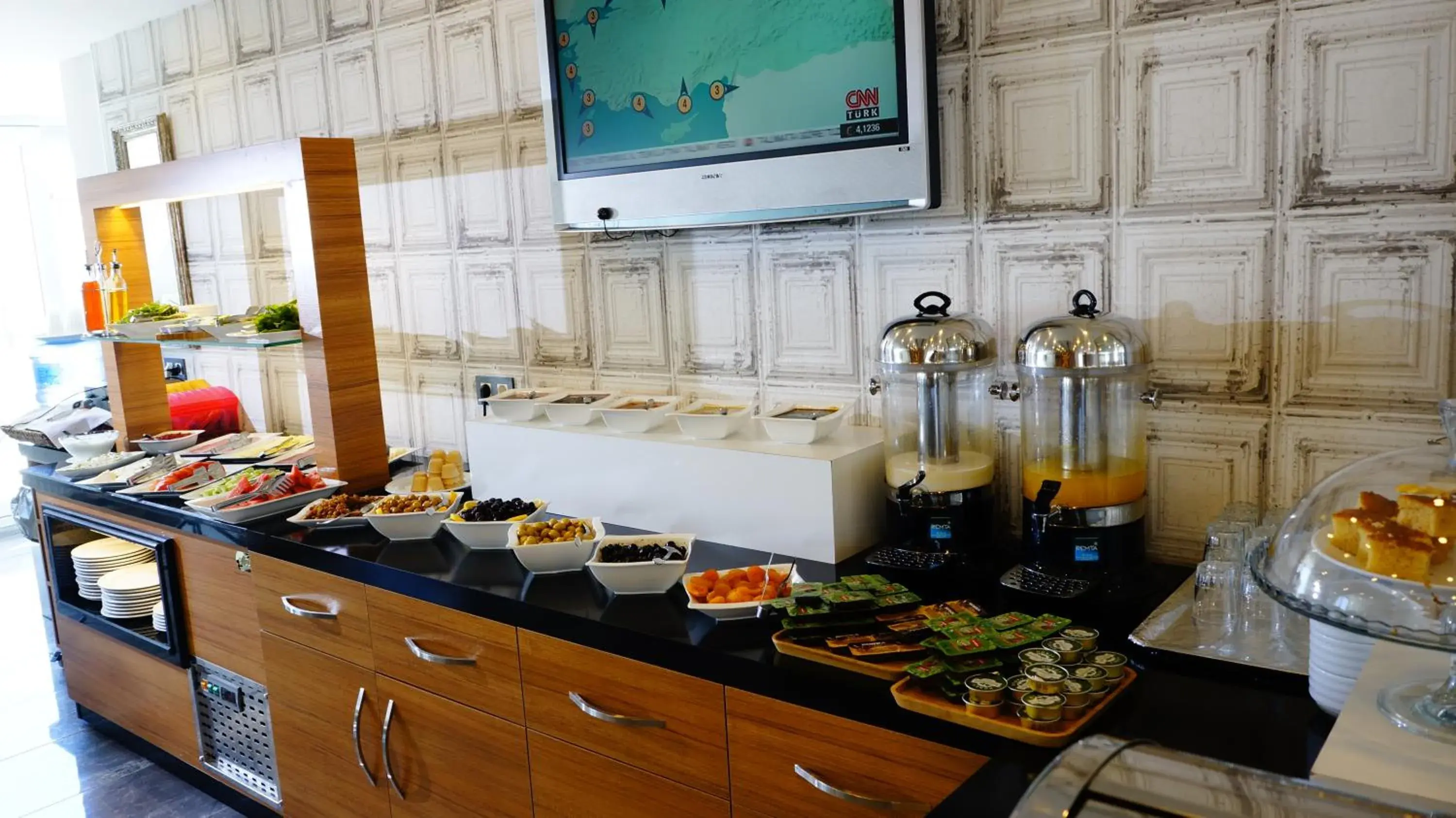 Restaurant/places to eat in Helen Hotel Restaurant/places to eat in Helen Hotel