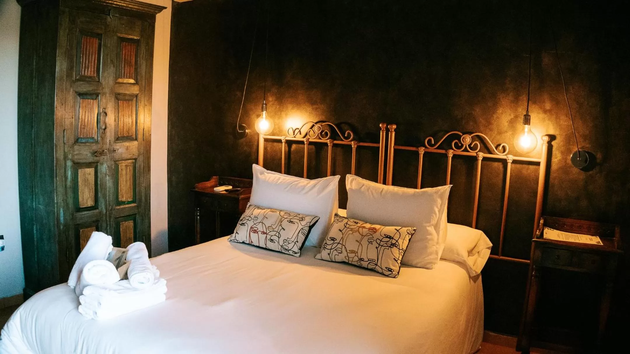 Bed in Hospedería Ballesteros