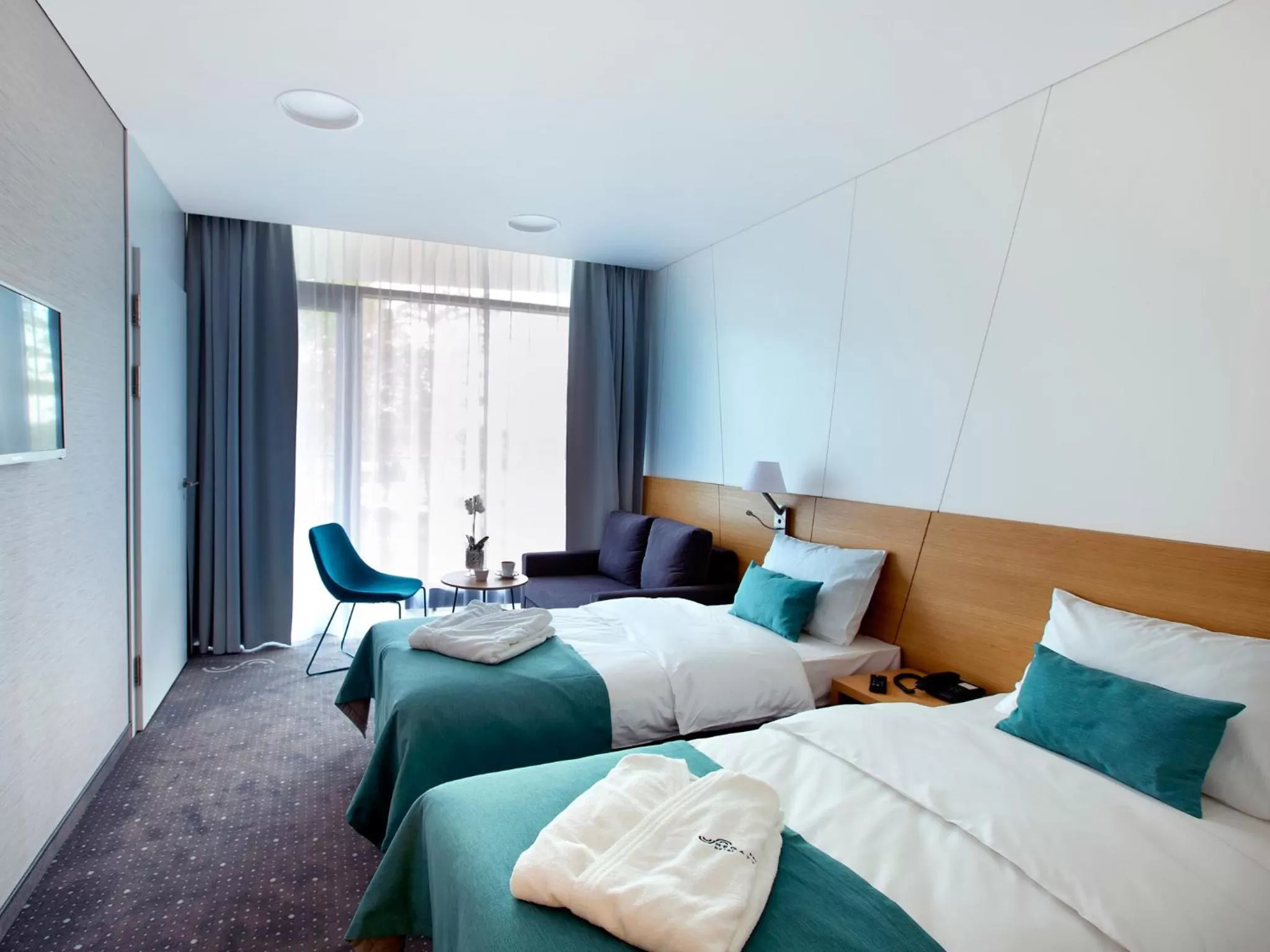 Photo of the whole room, Bed in Regatta Hotel Restauracja Spa