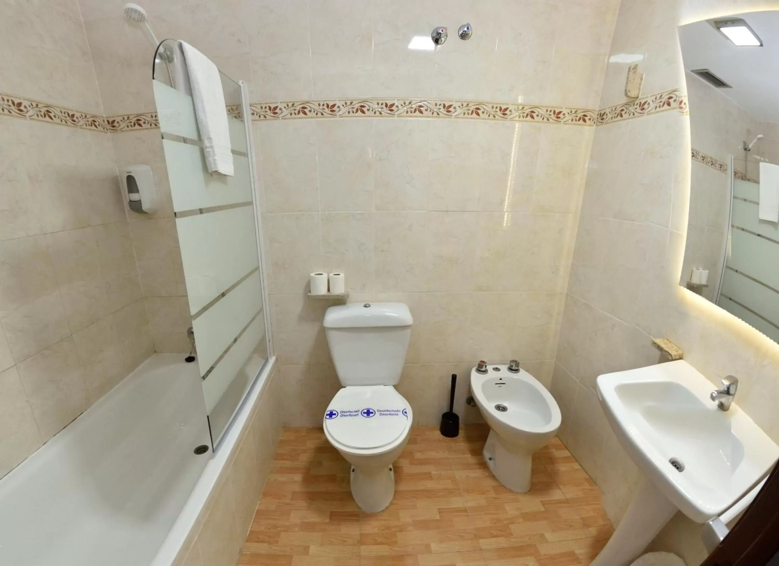 Bathroom in Hotel Sierra de Arcos