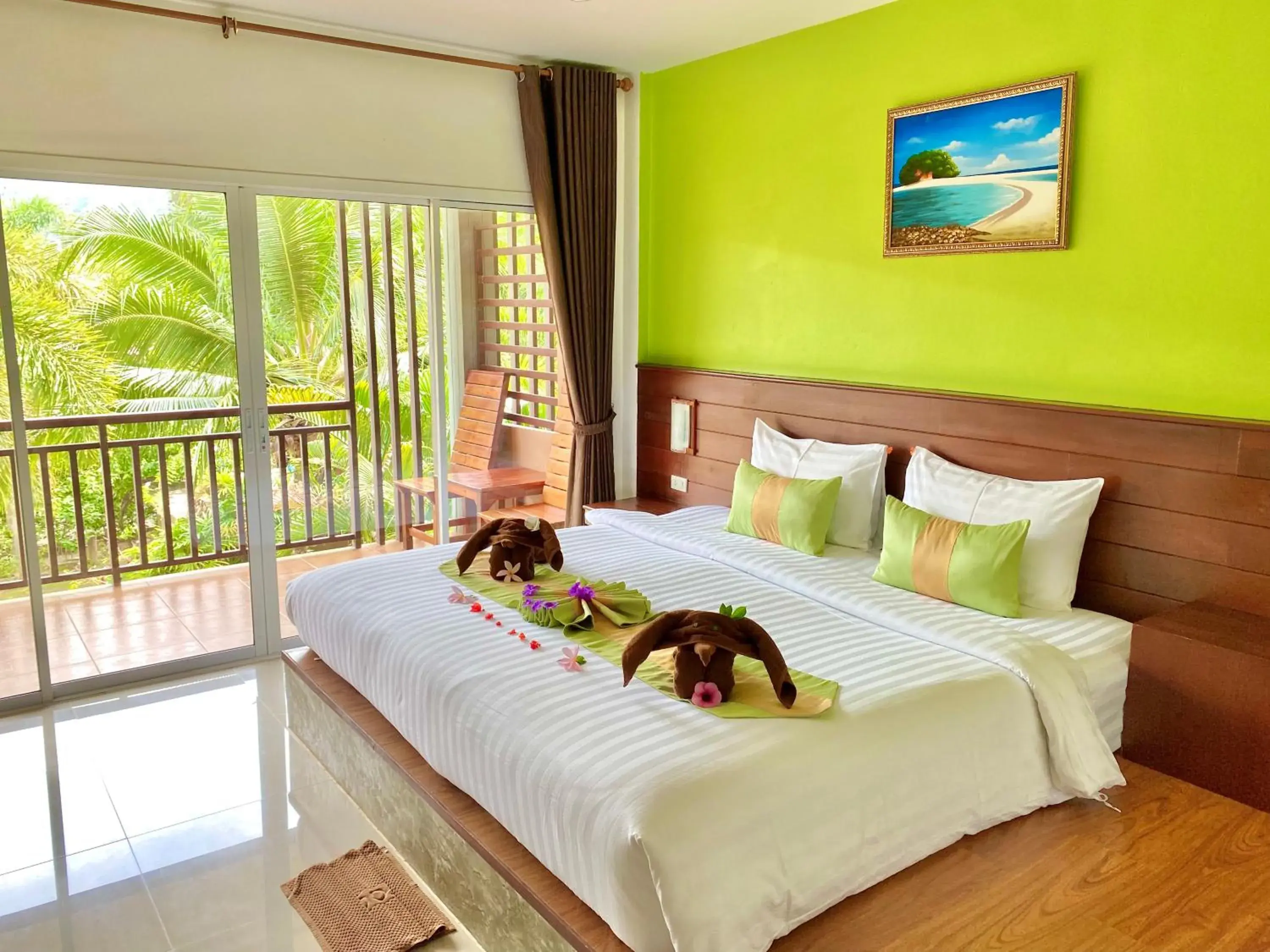 Bed in Hatzanda Lanta Resort - SHA Extra Plus