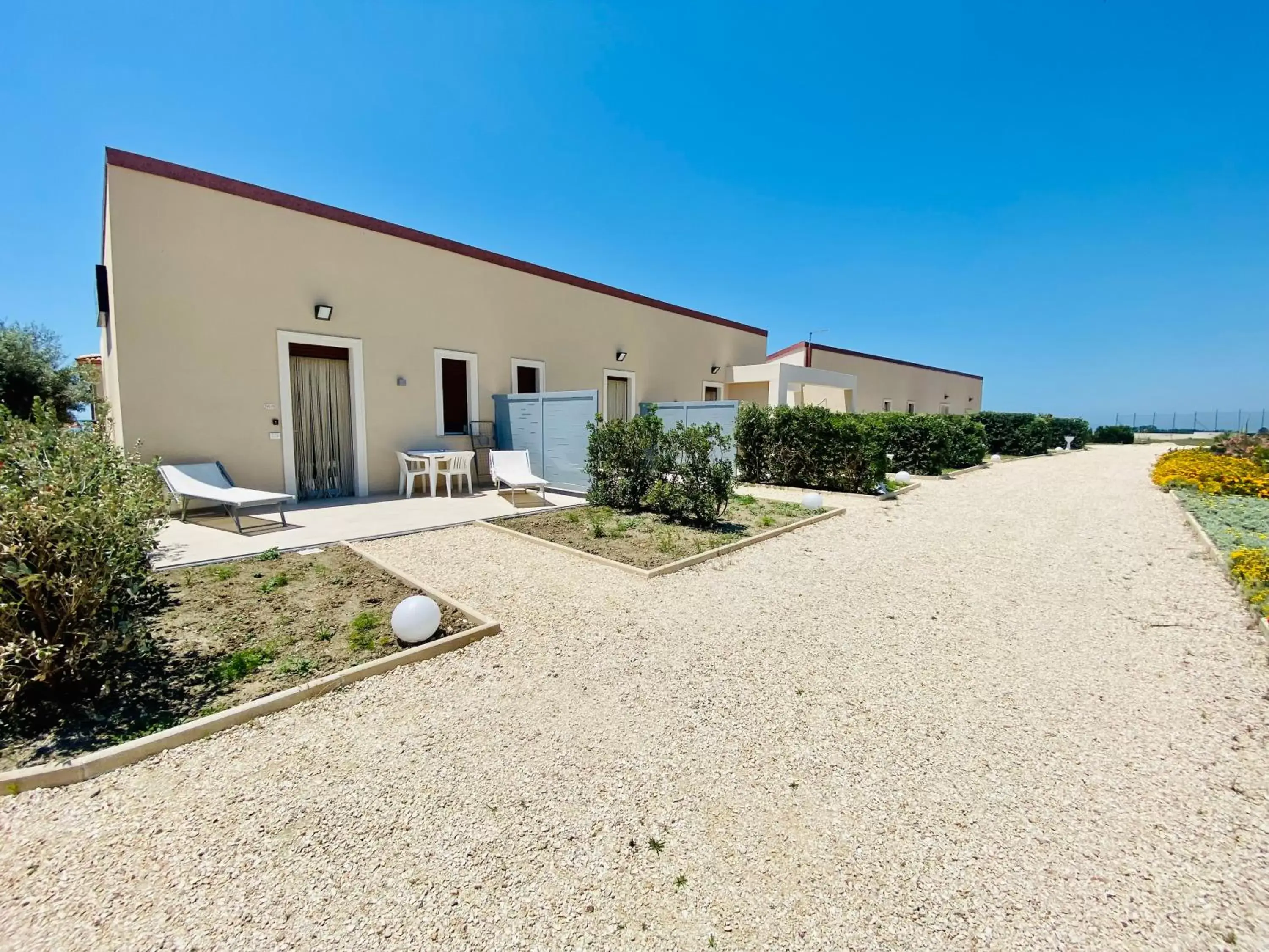 Patio, Property Building in B&B L'EDEN DI CAPO BIANCO