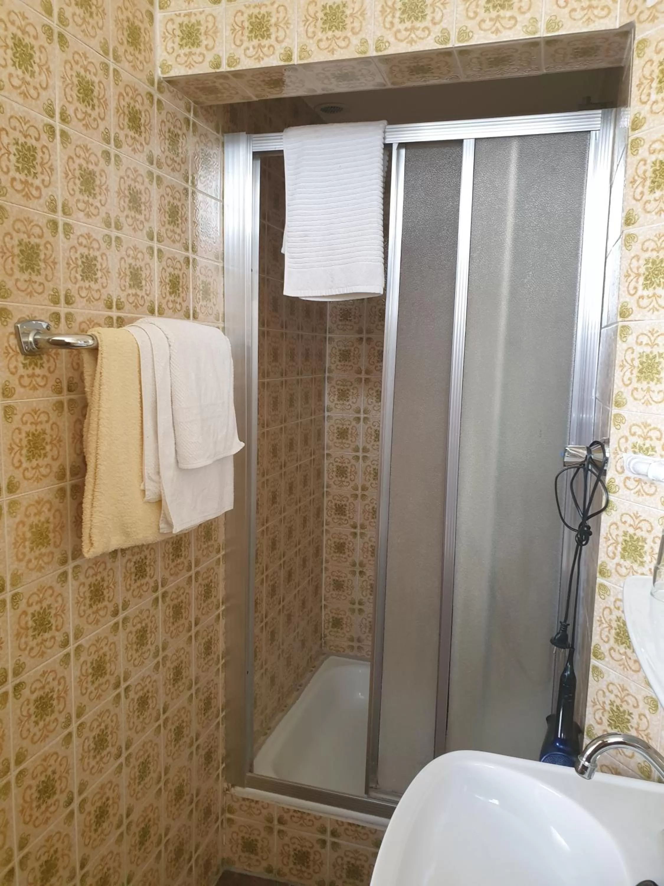 Bathroom in Gasthof Drei Linden