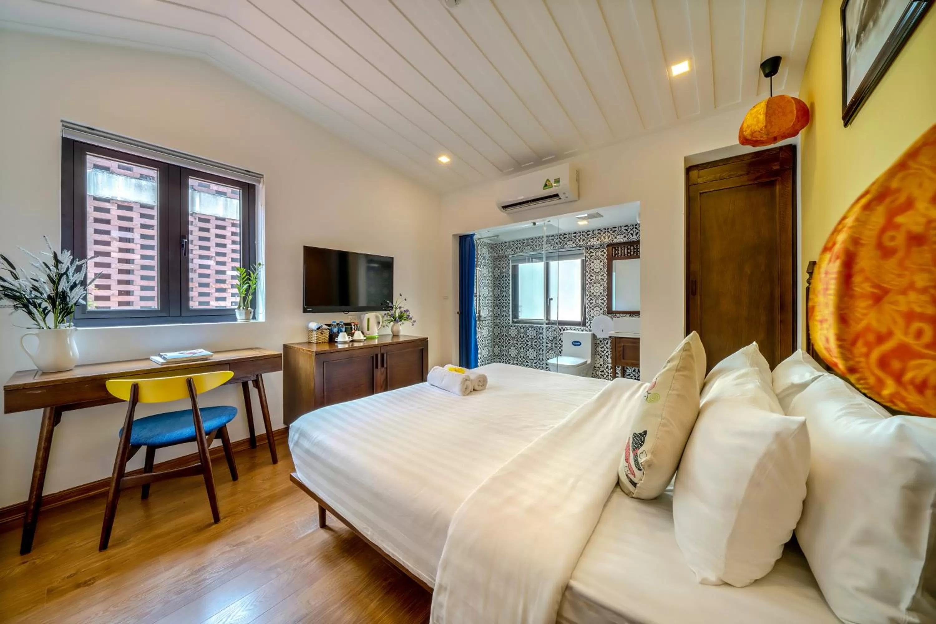 TV and multimedia, Bed in Son Trang Hotel Hoi An