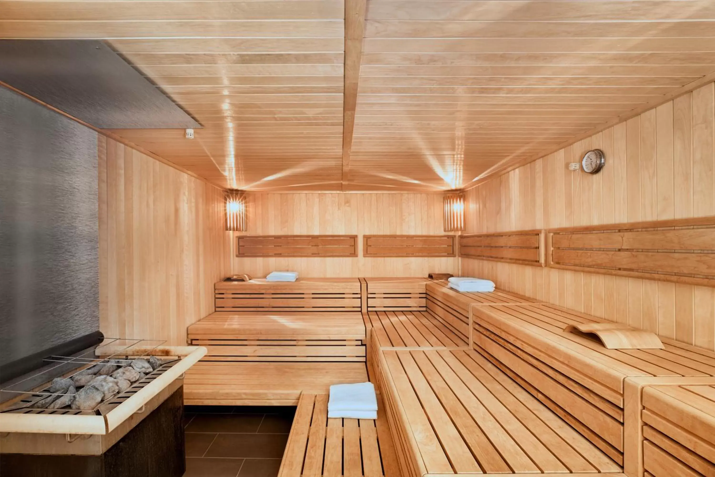 Sauna in H+ Hotel Frankfurt Airport West