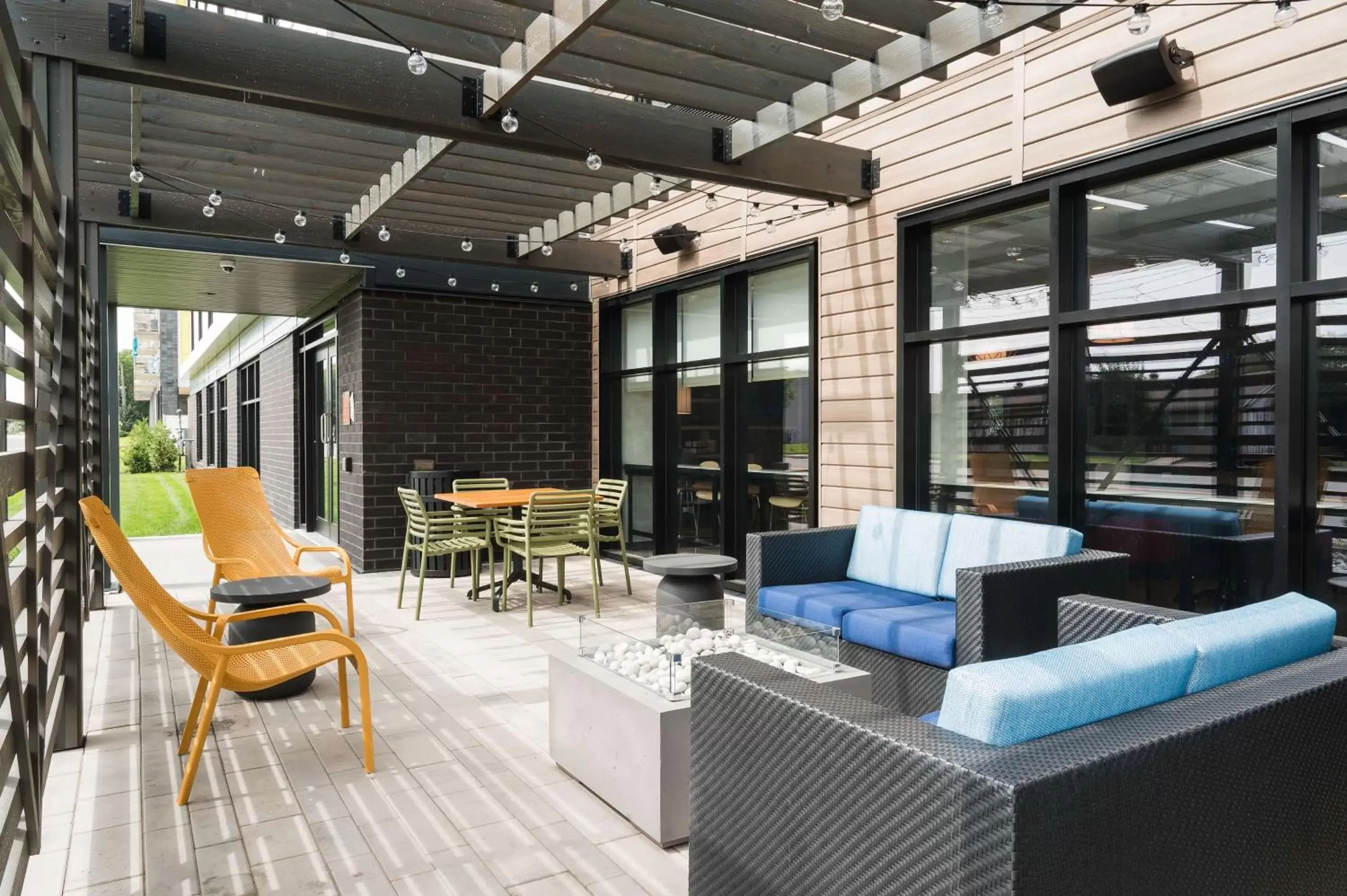 Patio in Home2 Suites By Hilton Quebec City