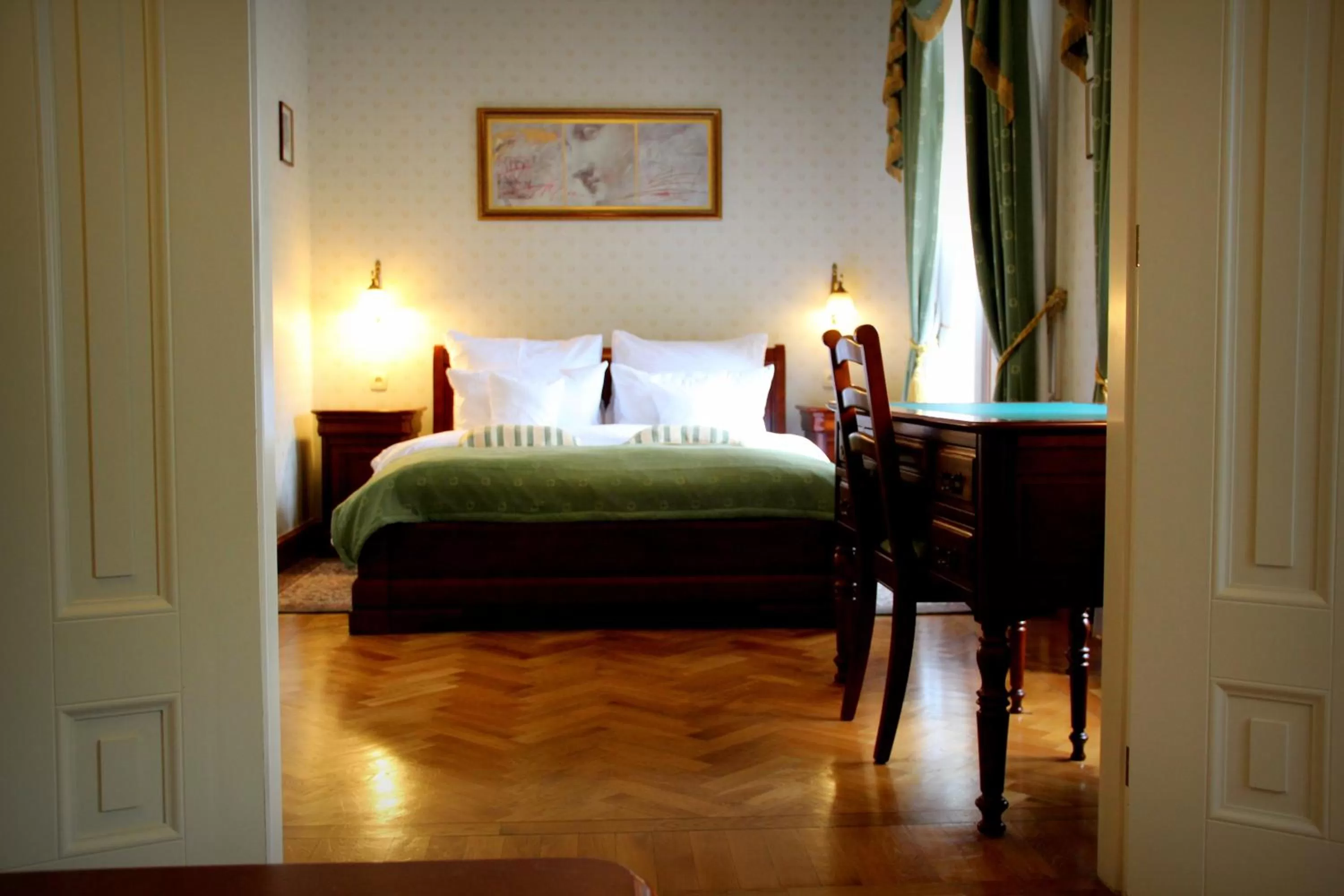 Photo of the whole room, Bed in Pałac Wiejce