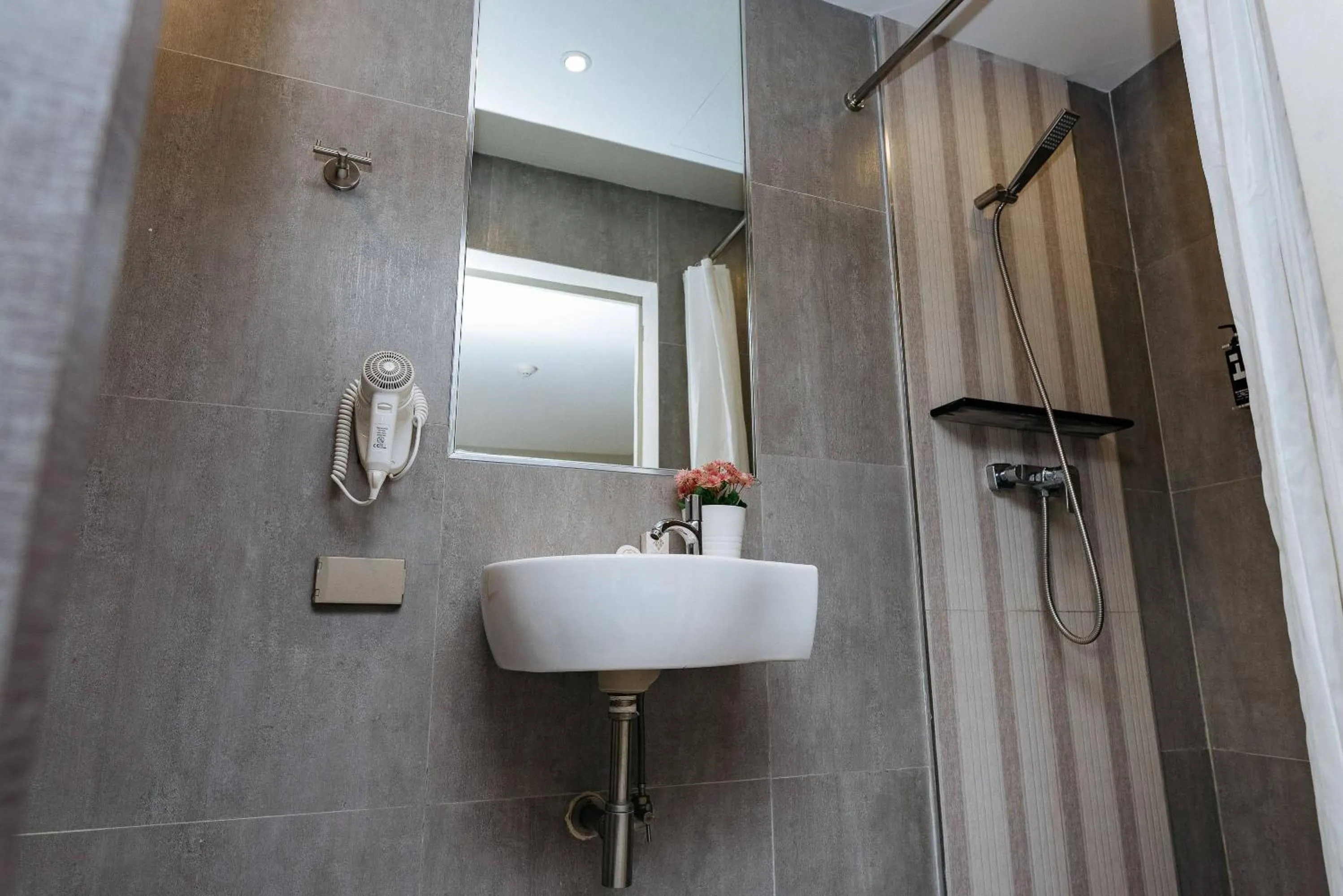 Bathroom in Lucky House Khaosan