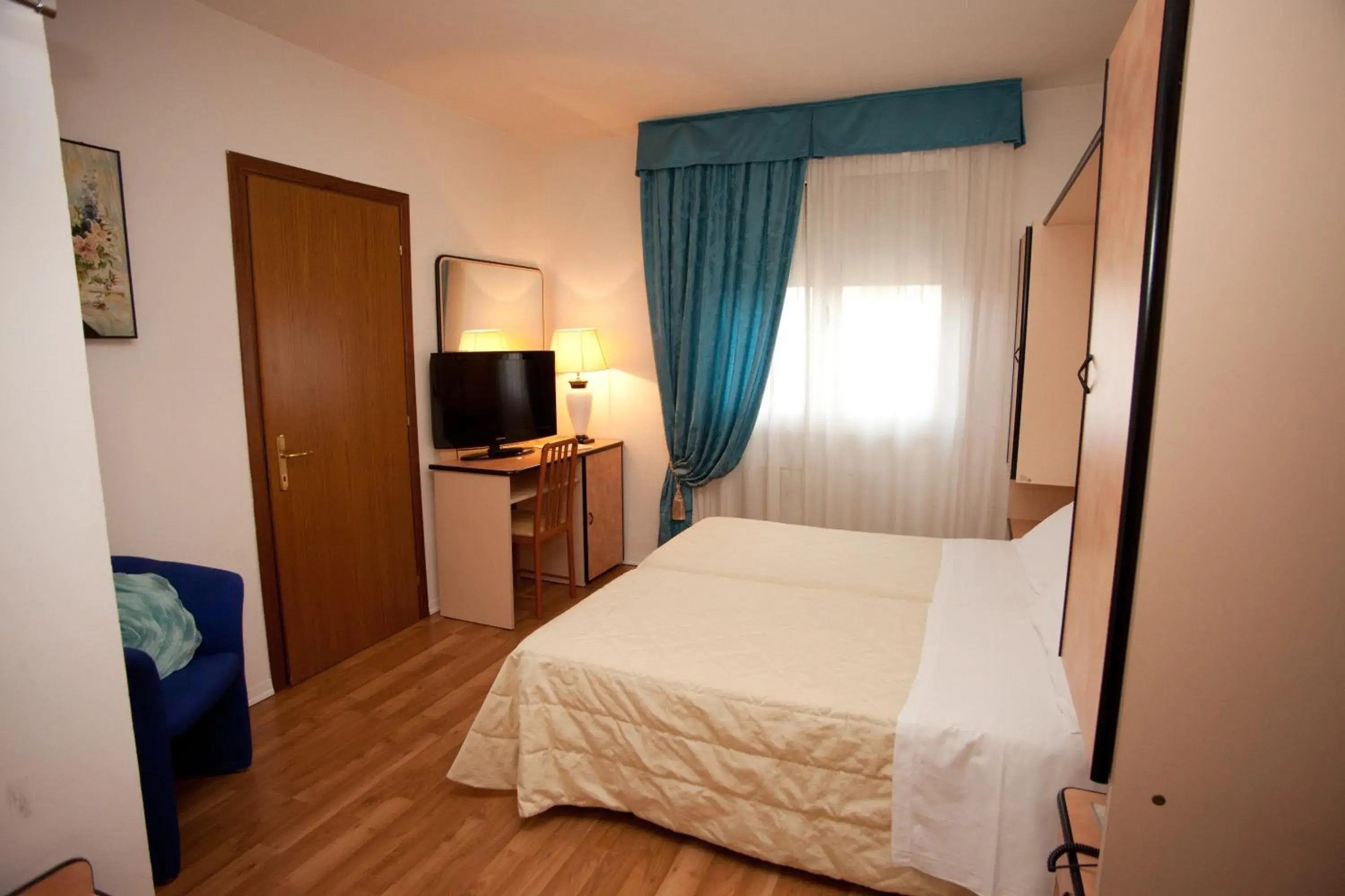 Bedroom, Bed in Hotel Mini Palace - Country House