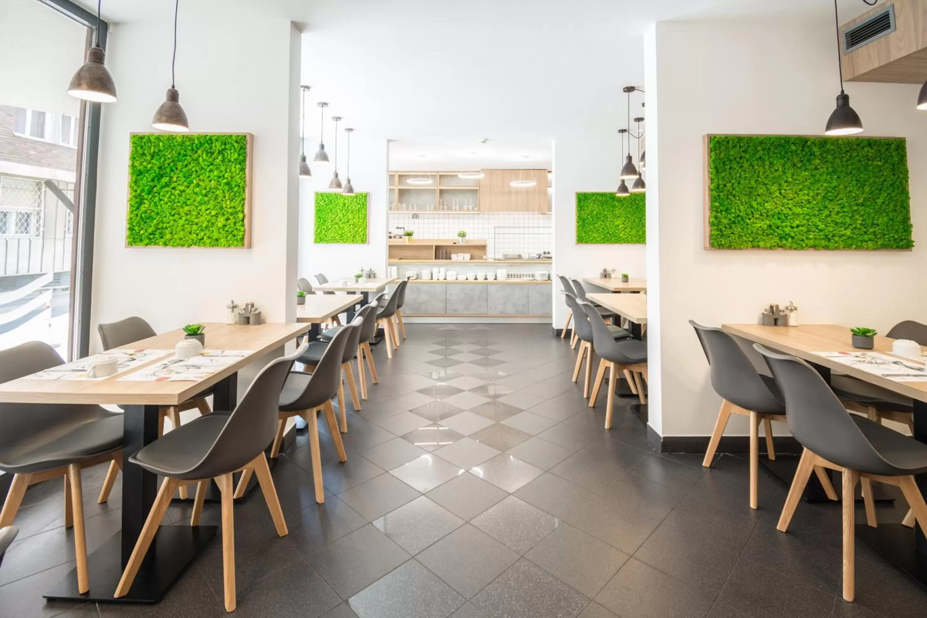 Restaurant/places to eat in Hotel Orion Restaurant/places to eat in Hotel Orion