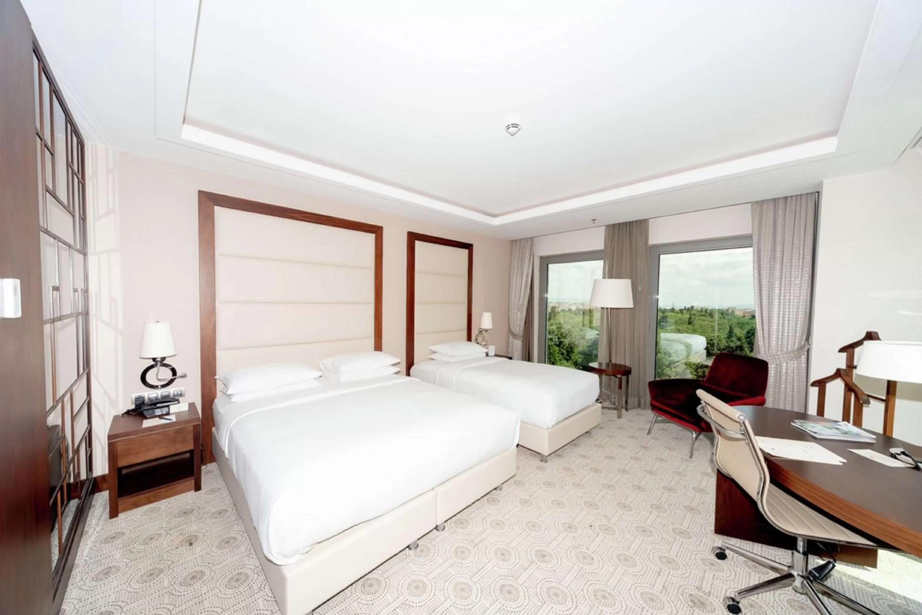 Bedroom, Bed in Doubletree By Hilton Istanbul Topkapi