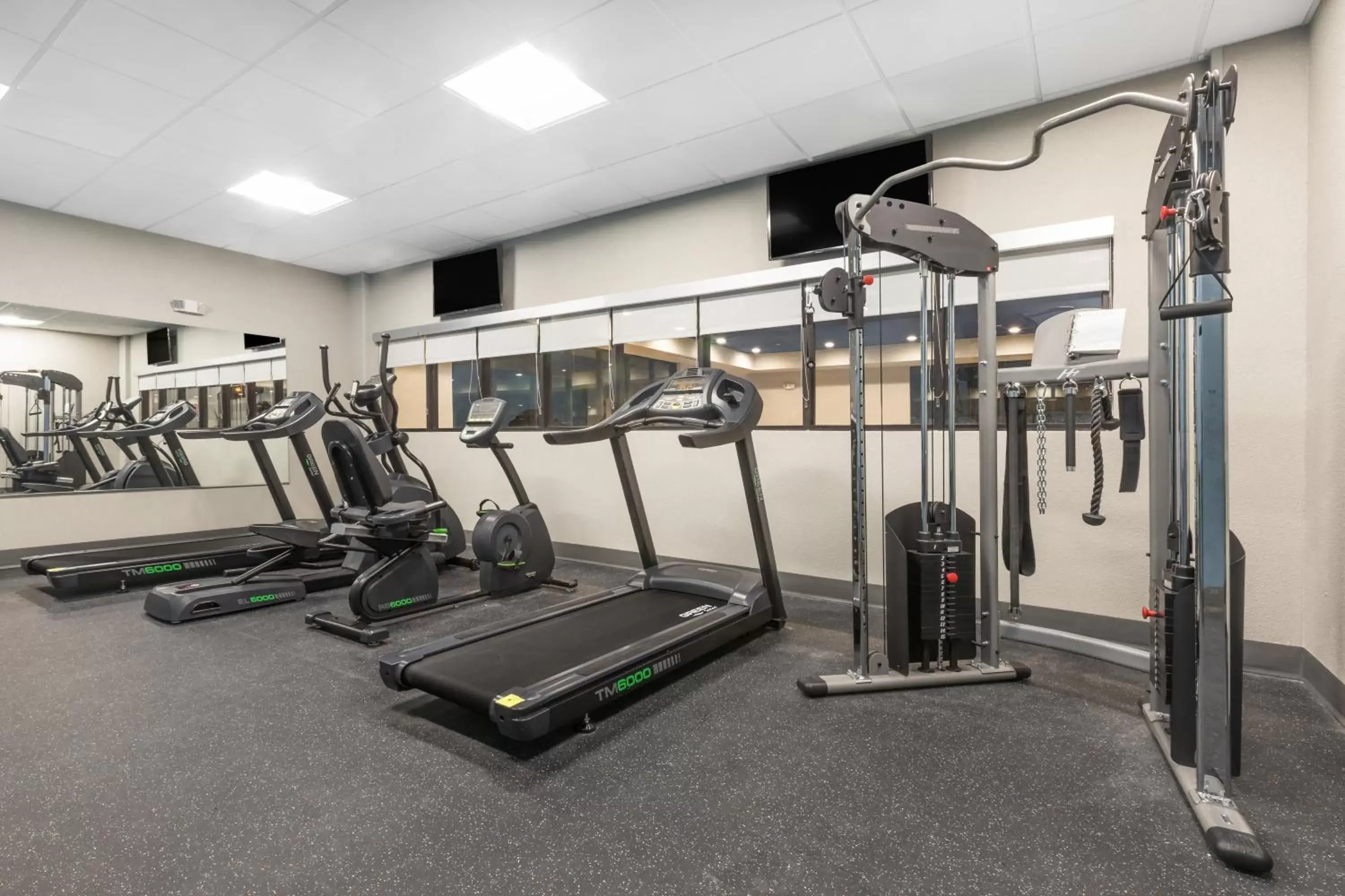 Fitness centre/facilities in Wingate by Wyndham Lubbock Fitness centre/facilities in Wingate by Wyndham Lubbock