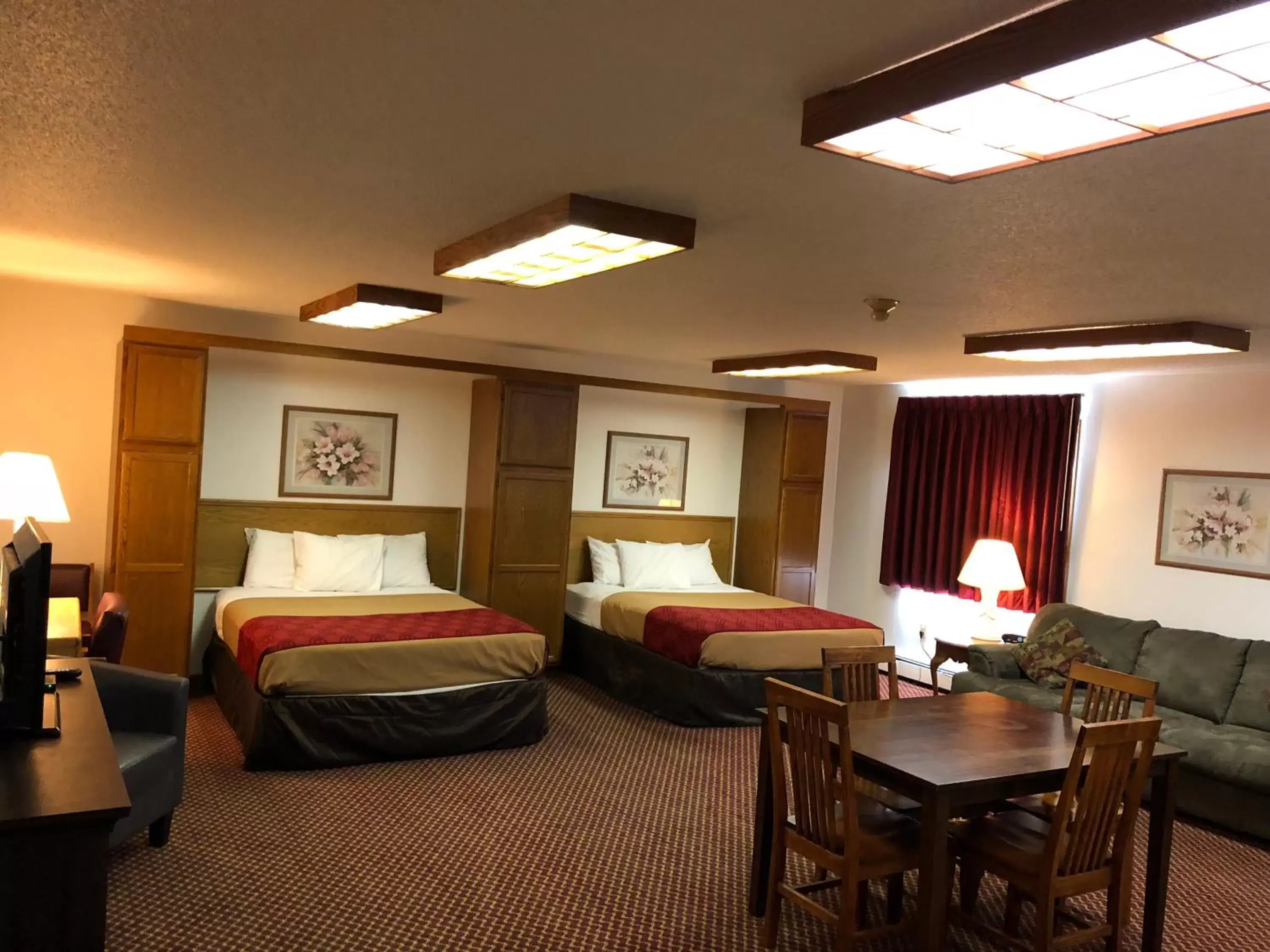 Bedroom in Travelodge by Wyndham Escanaba
