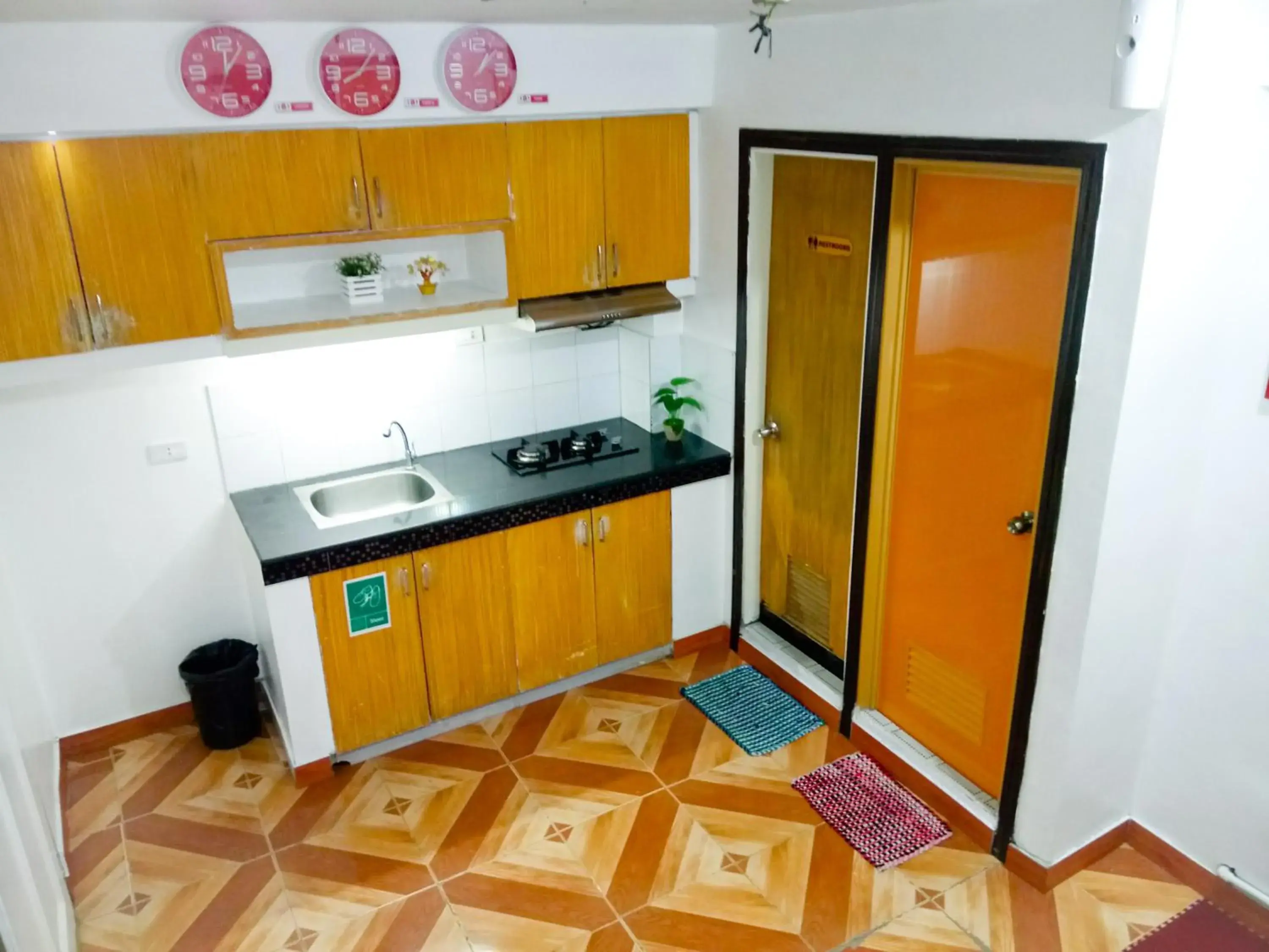 Kitchen or kitchenette, Kitchen/Kitchenette in 8hostel