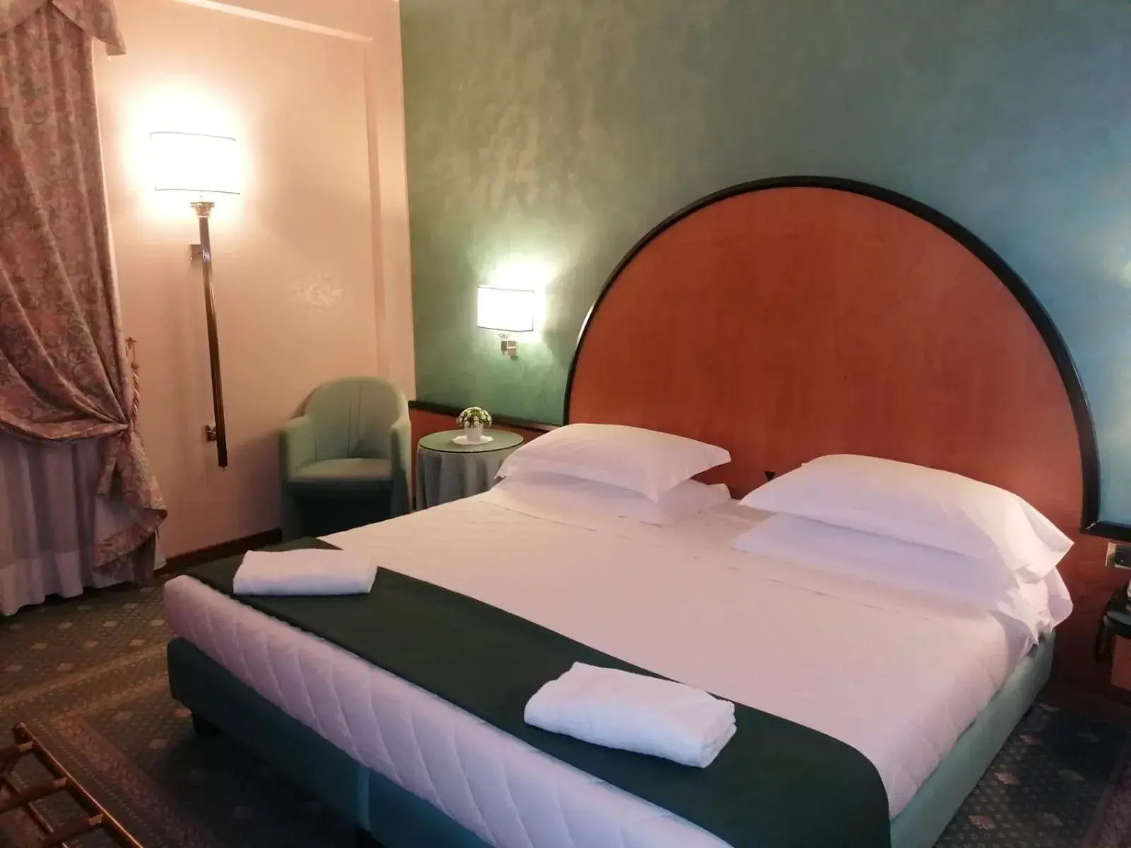 Bedroom, Bed in Hotel Principe