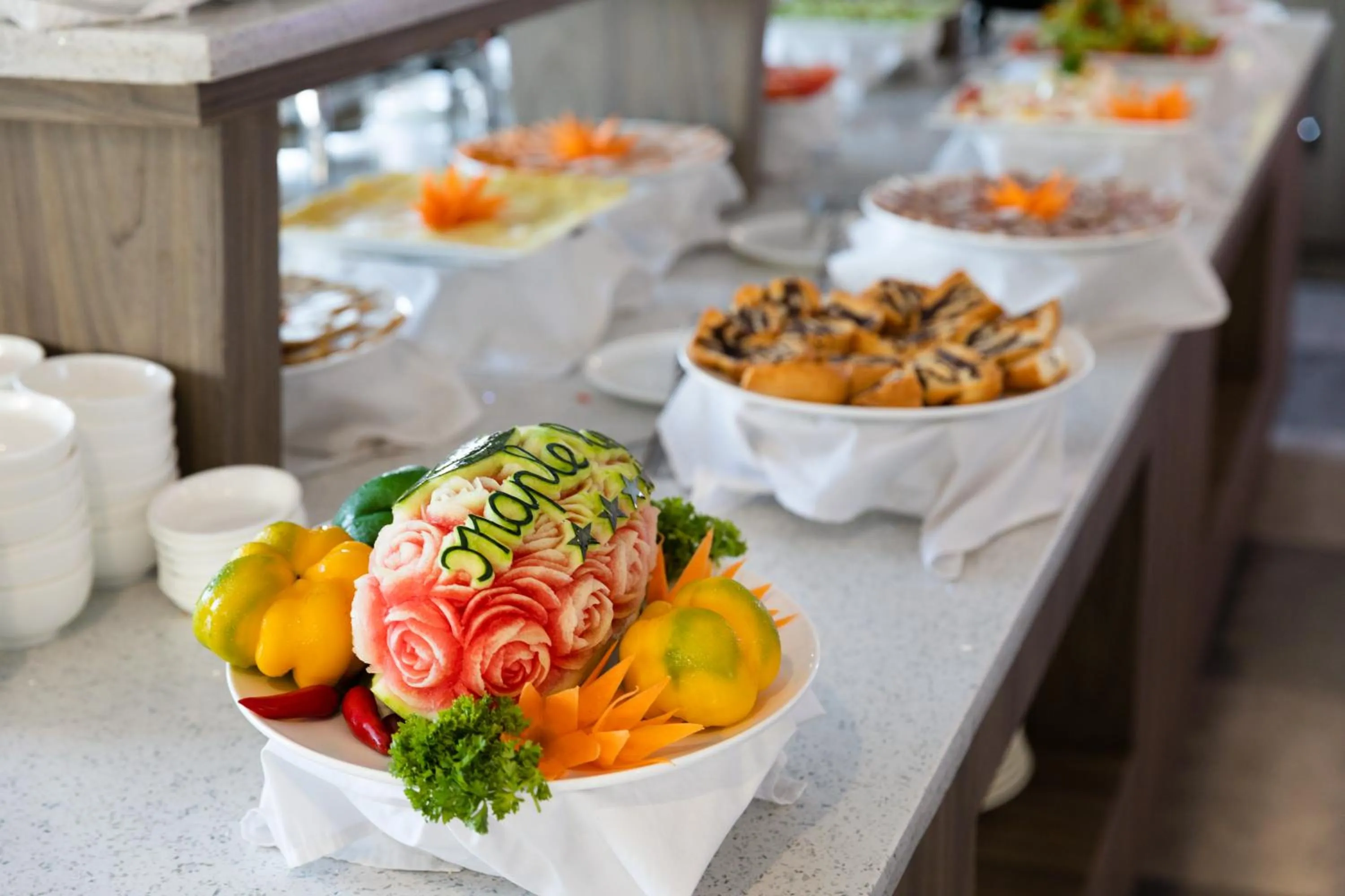 Food and drinks in Maple Leaf Hotel & Apartment