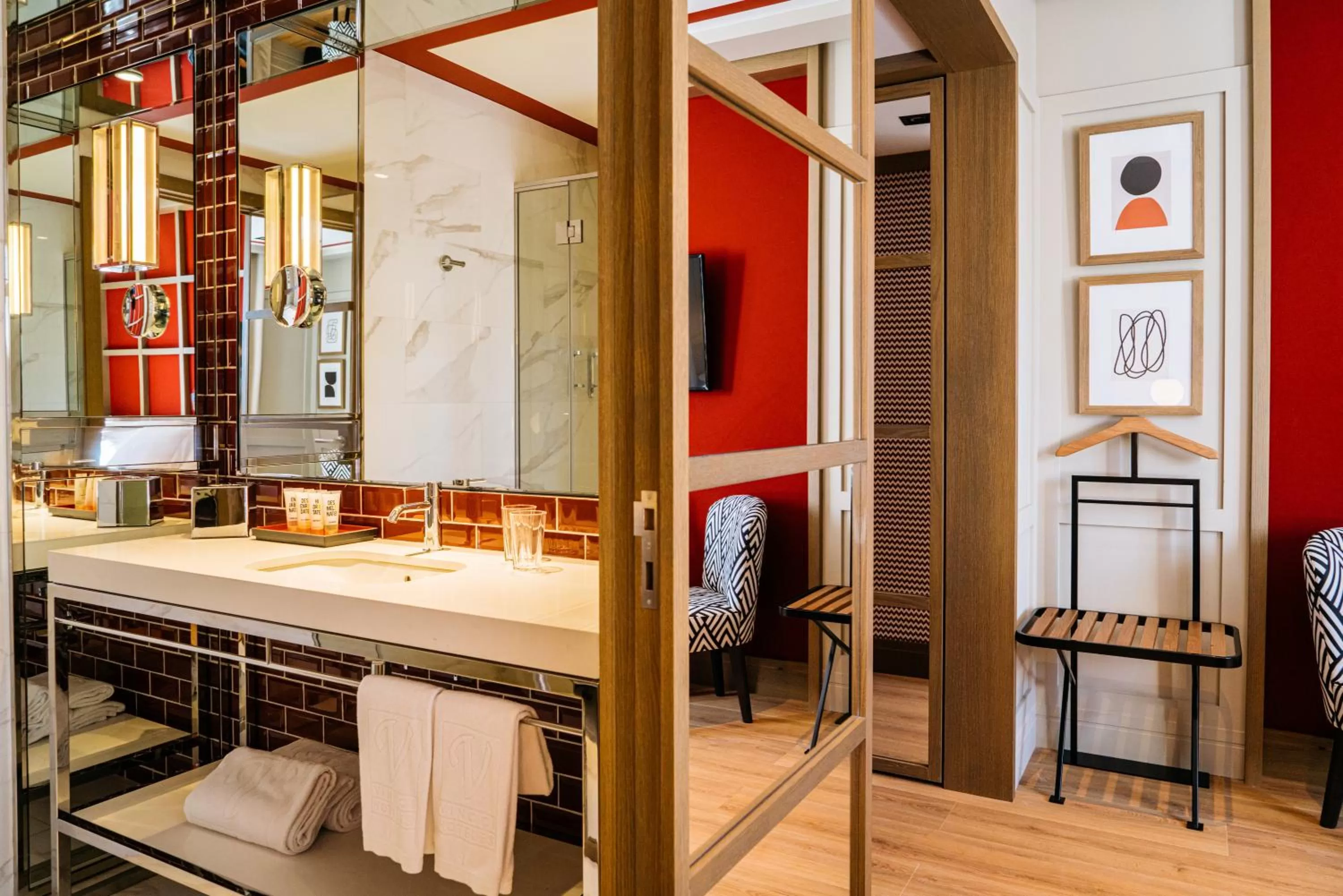 Toilet in Vincci Ponte de Ferro