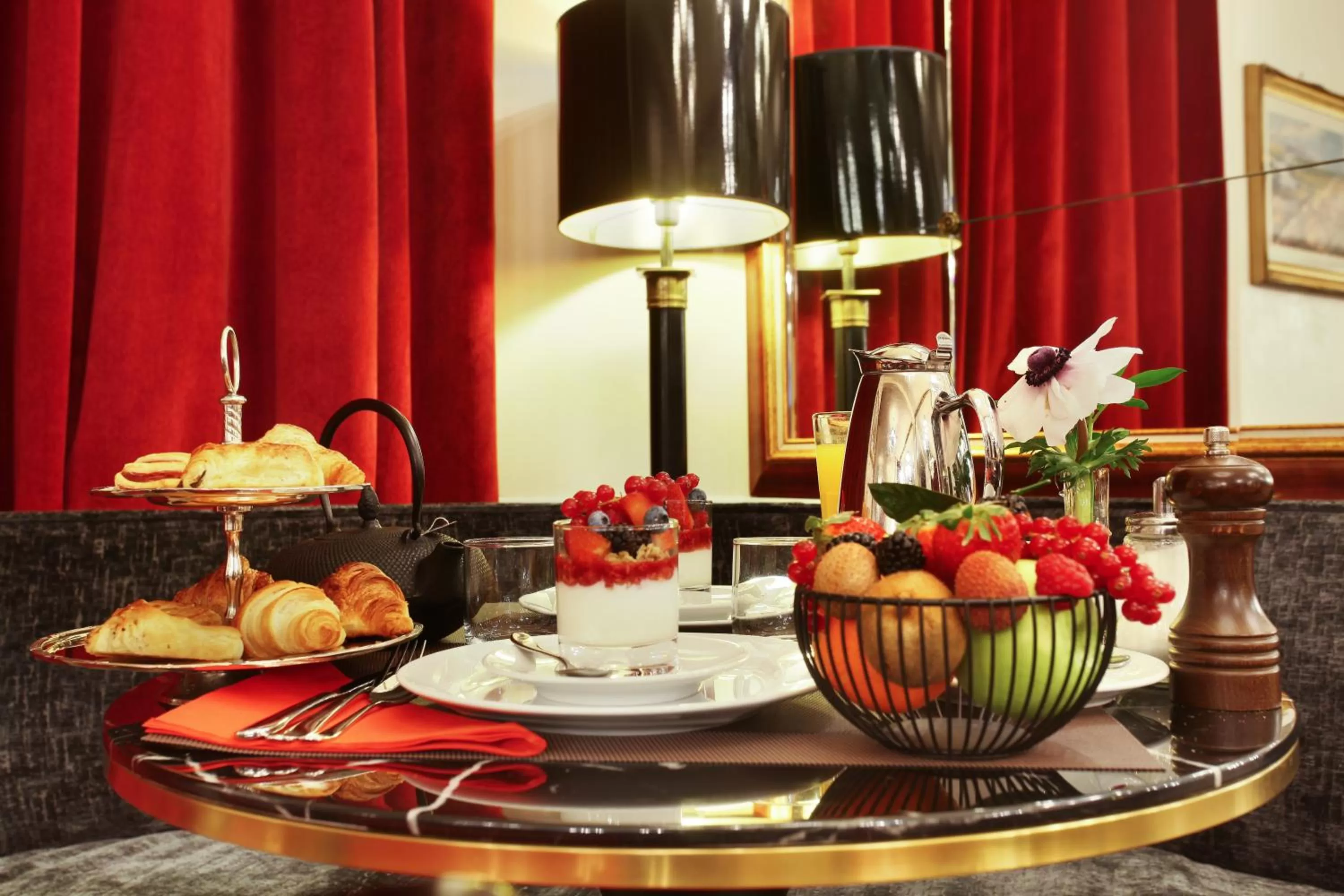 Breakfast in Hotel Trianon Rive Gauche