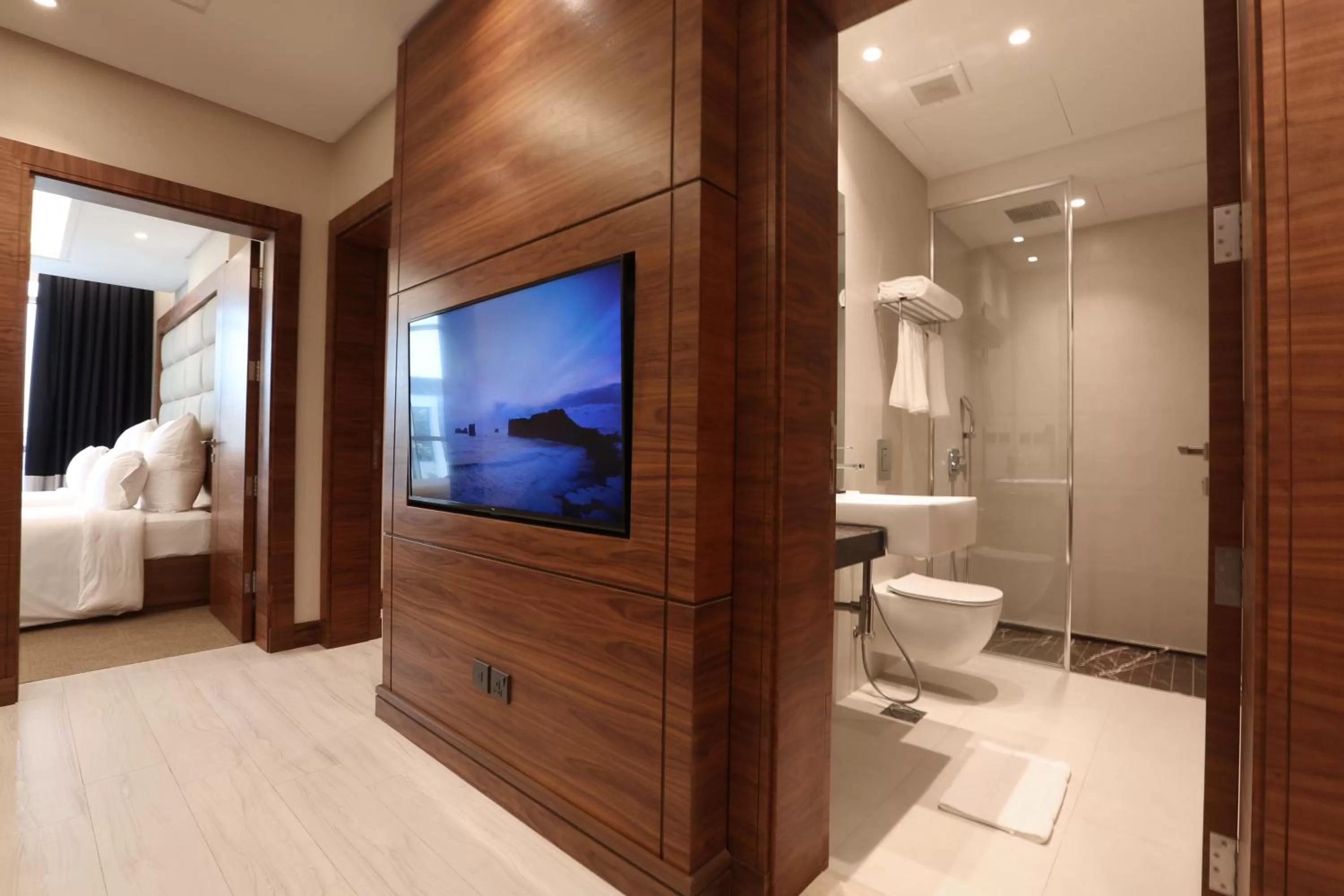 Property building, Bed in Weekend Hotel Sari