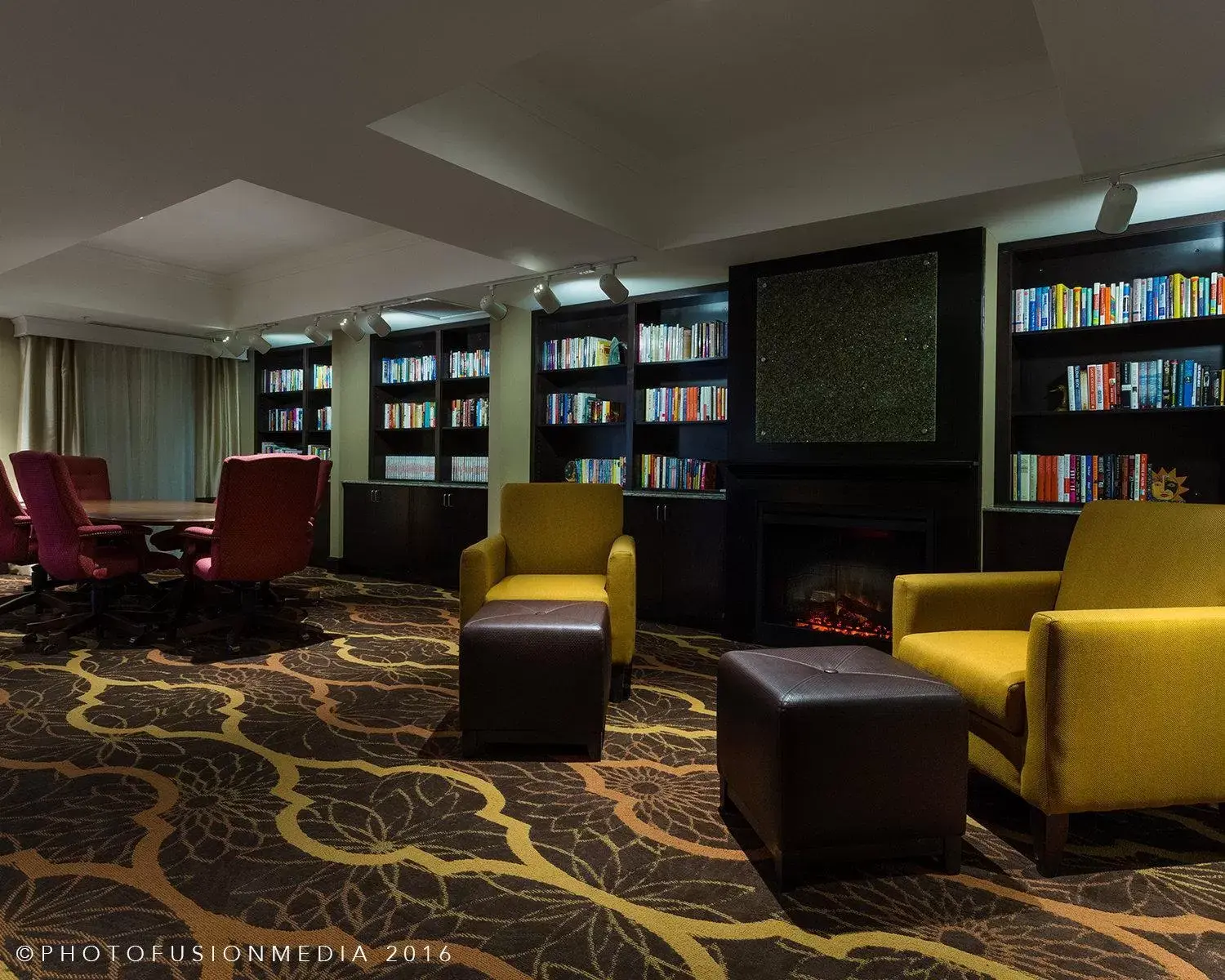 Library in Comfort Suites DuBois