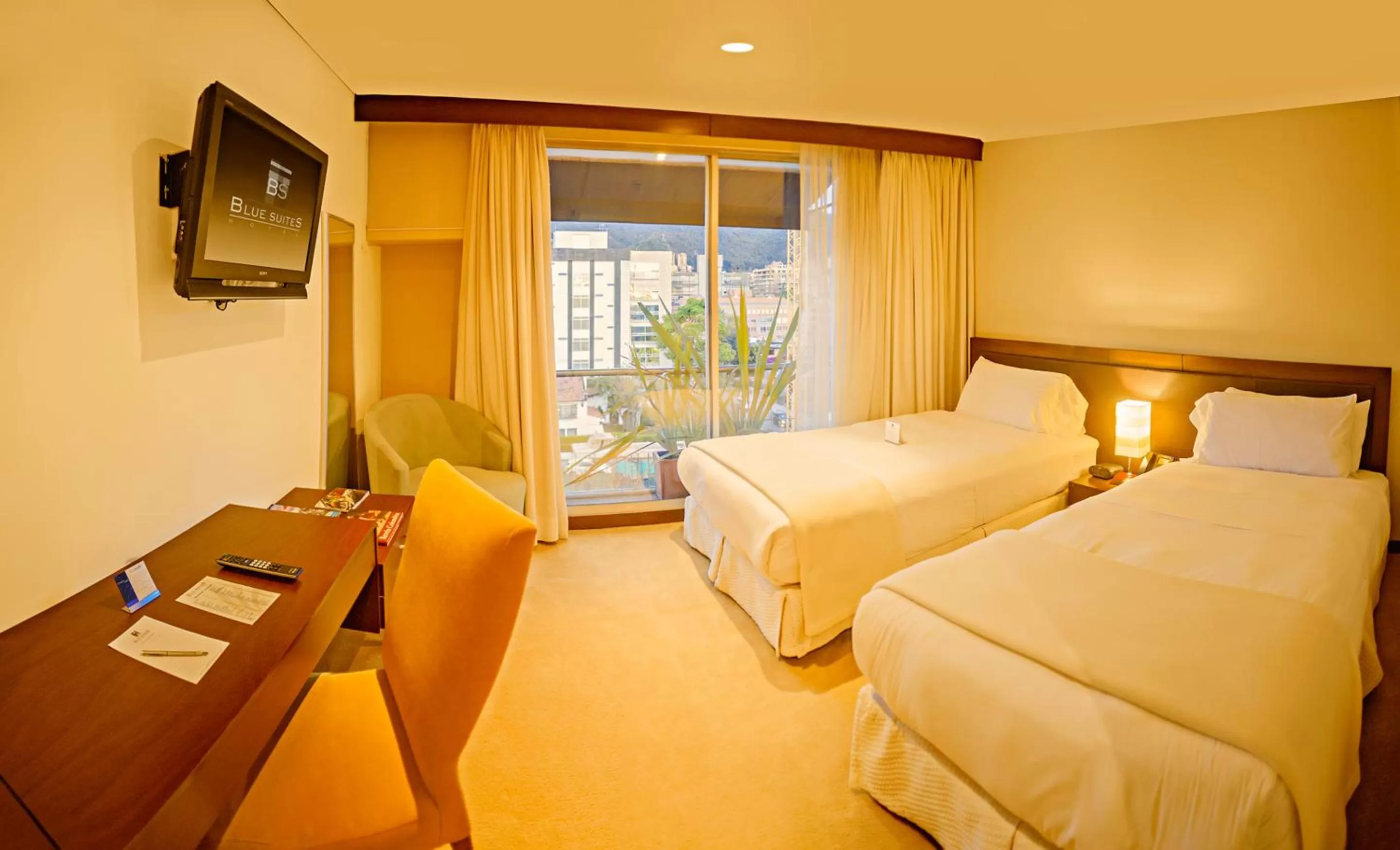 Photo of the whole room, Bed in Blue Suites Hotel