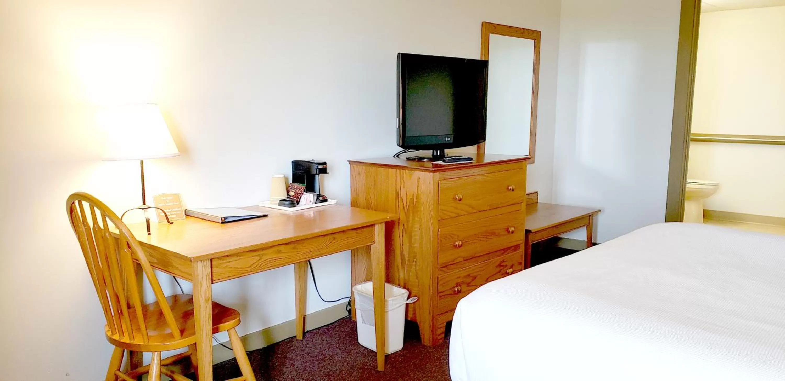 TV and multimedia, Bed in Berlin Heritage Inn