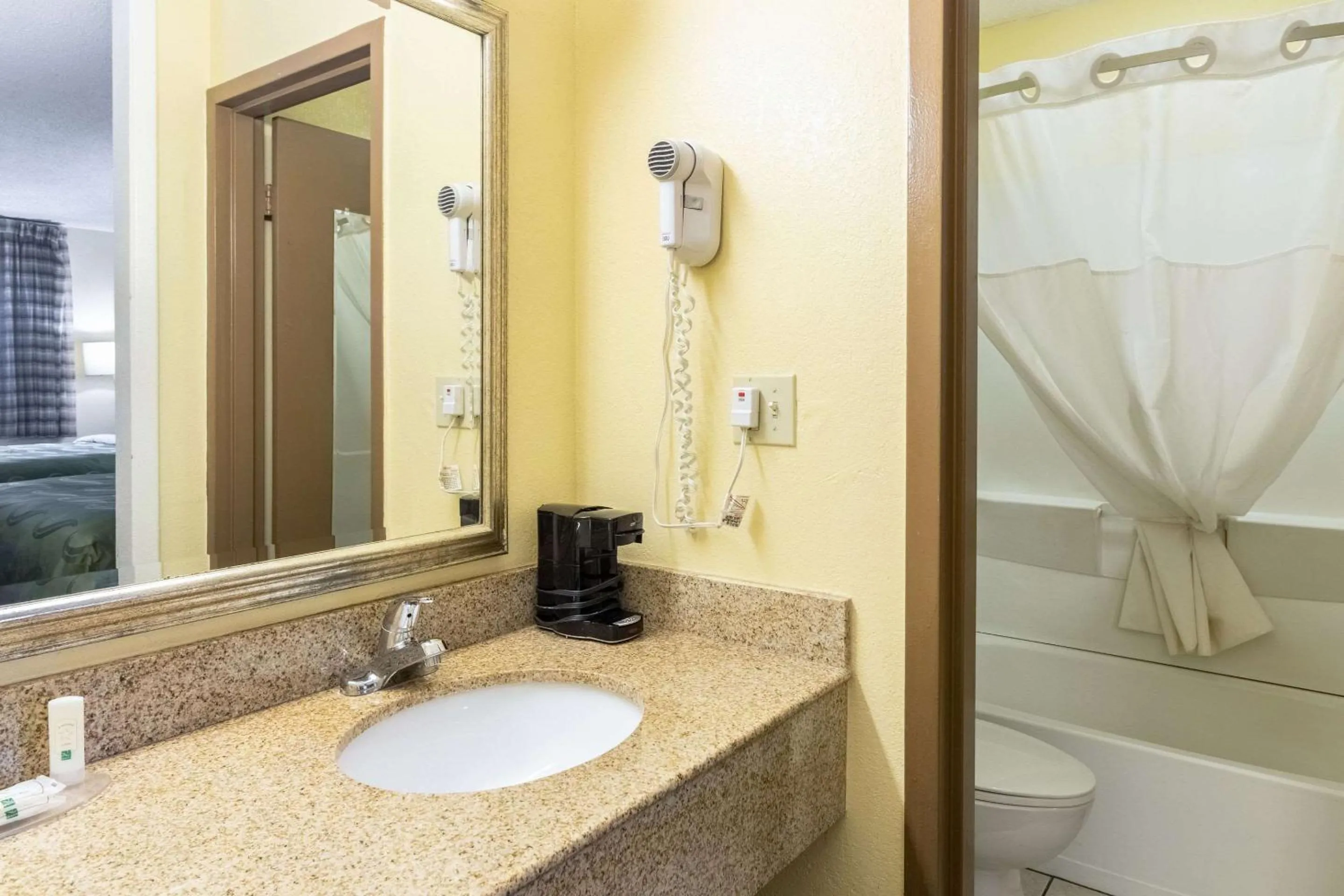 Bathroom in Quality Inn Franklin - Cool Springs Area