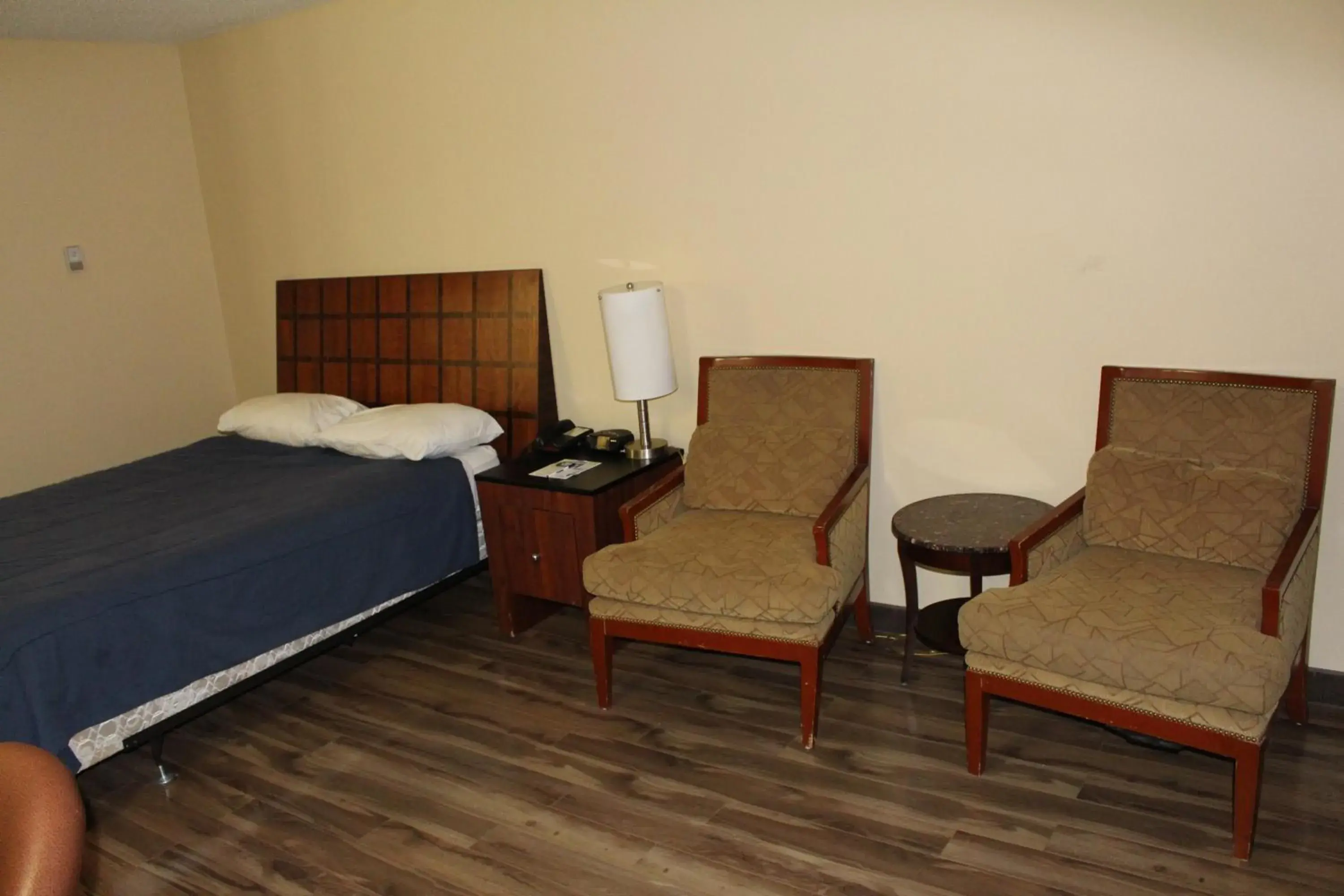 Bedroom in Travelodge by Wyndham Swift Current