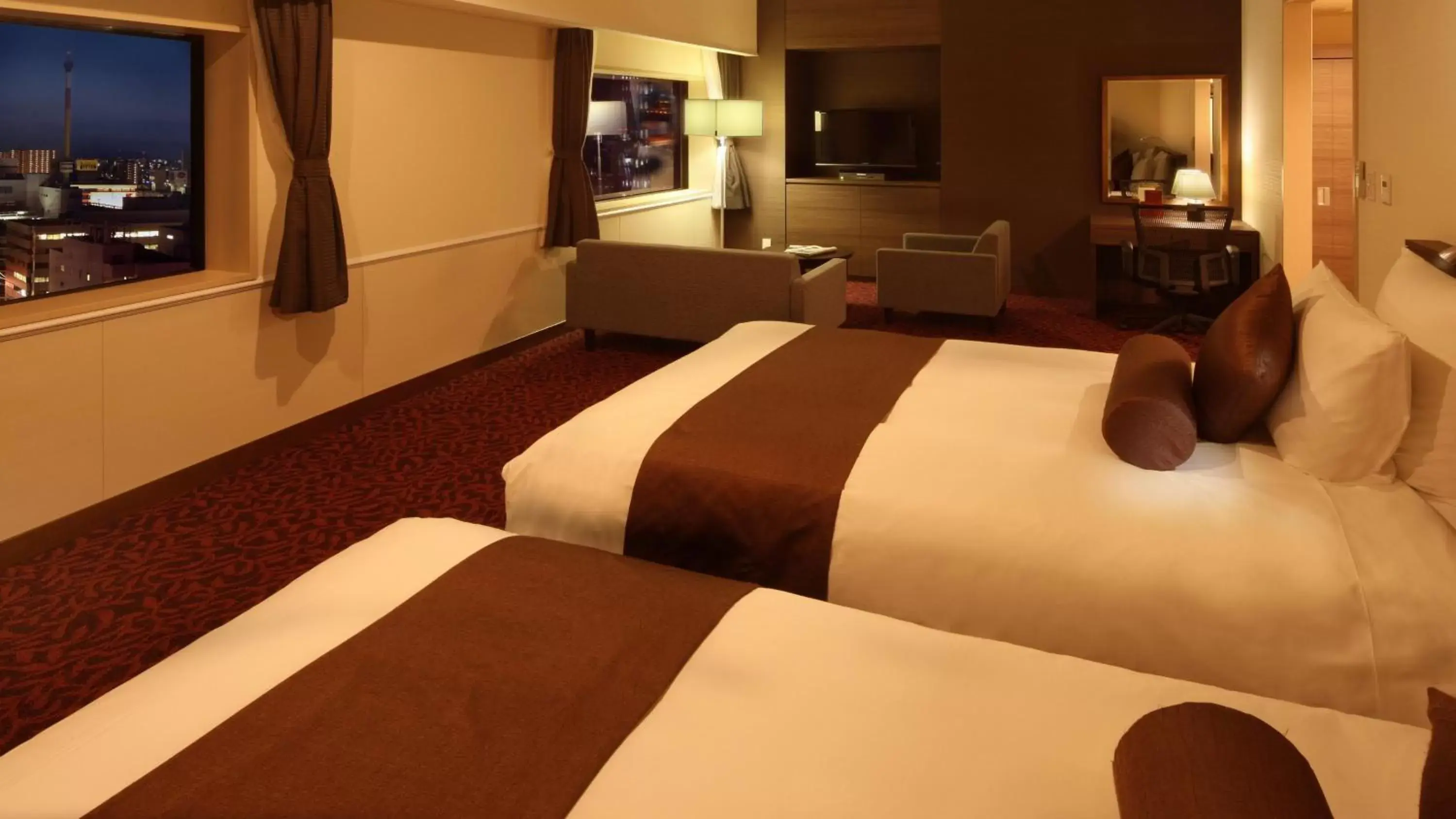 Bedroom, Bed in ANA Crowne Plaza Niigata, an IHG Hotel