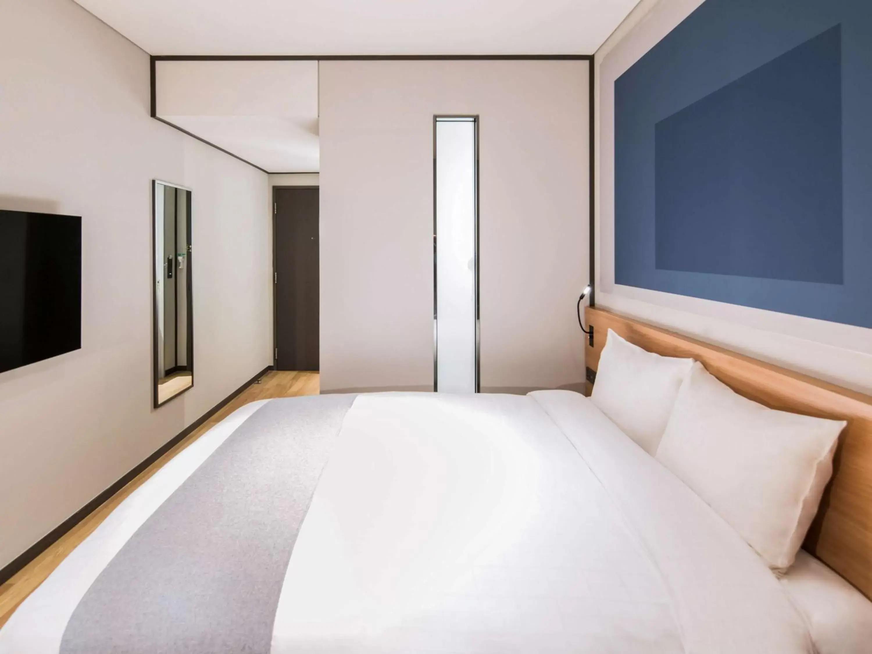 Photo of the whole room, Bed in Ibis Ambassador Suwon