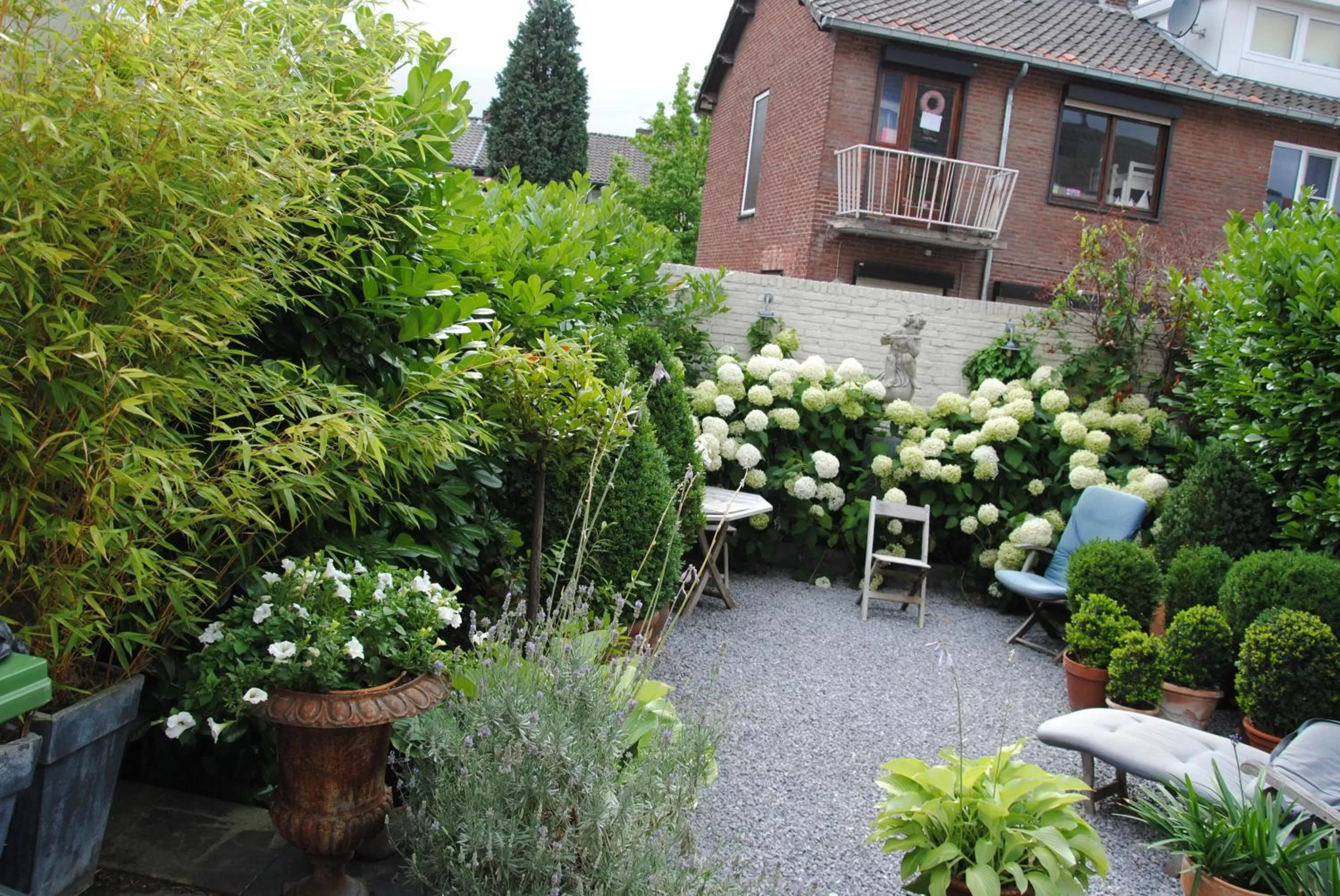 Summer in B&B Joke de Groot