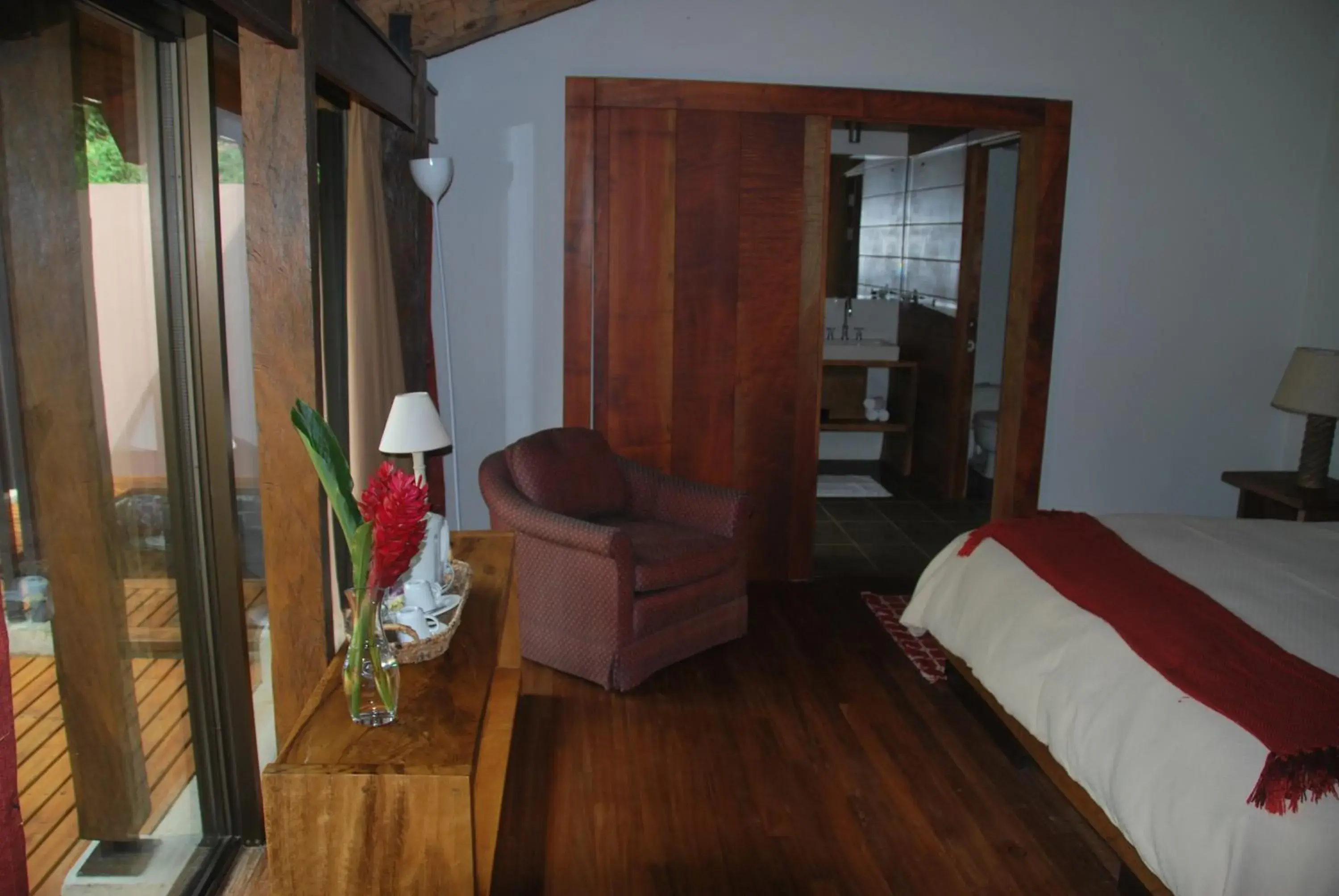 Bedroom, Seating Area in Poas Volcano Lodge