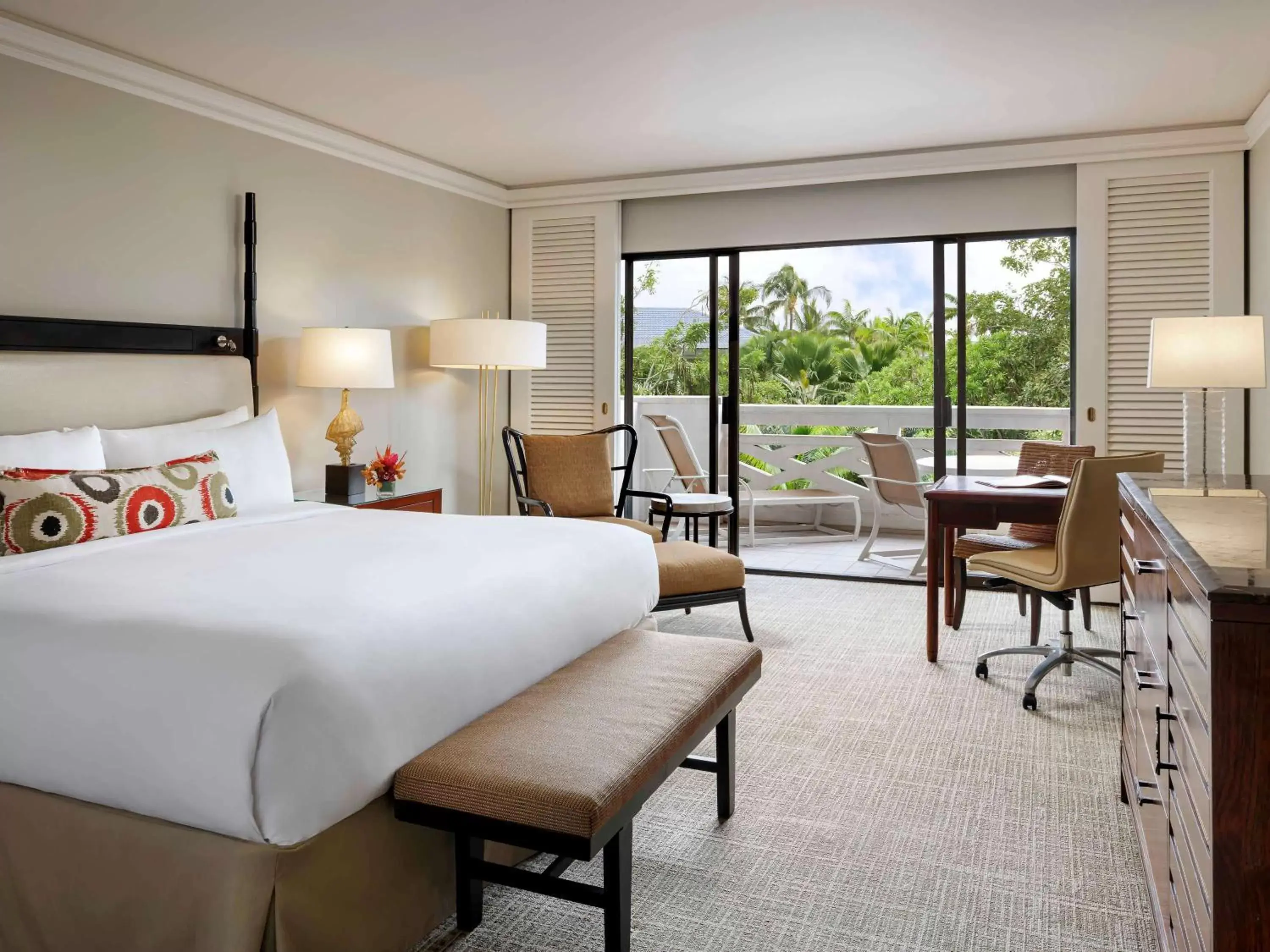 Bedroom in Fairmont Orchid